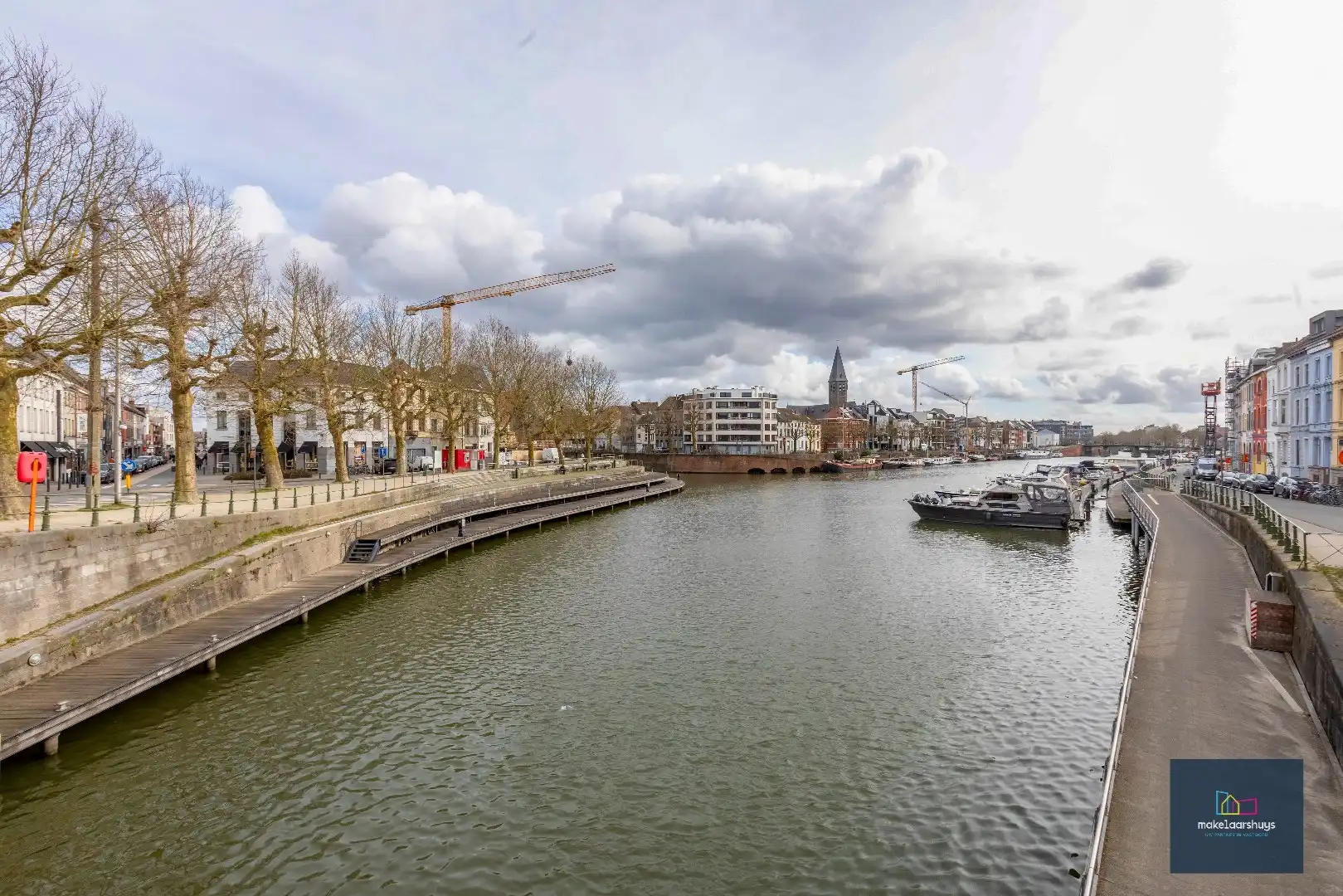 Ruim en goed gelegen 1-slp.app. met groot terras en overdekte staanplaats foto 21