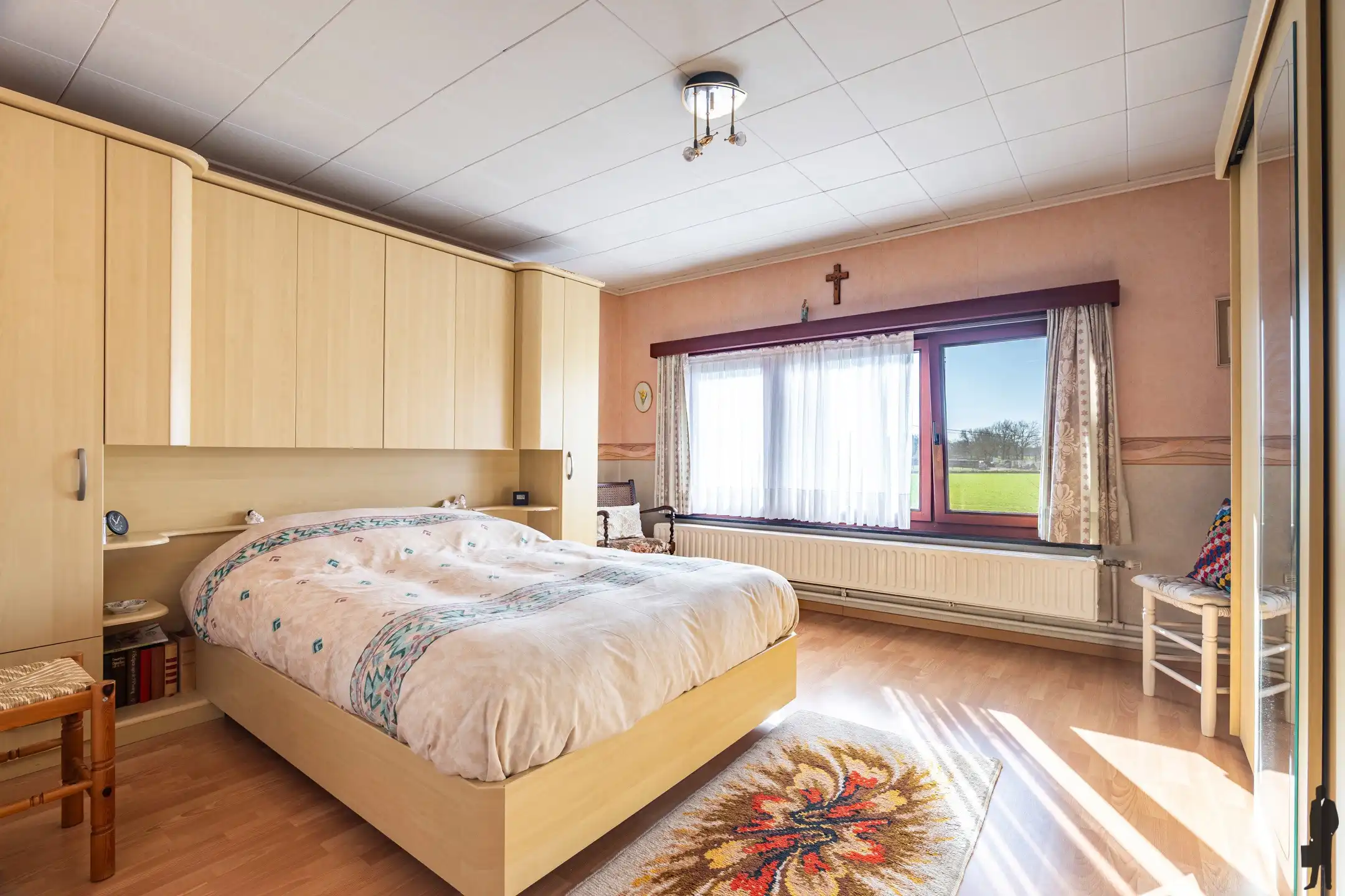 Landelijk gelegen zonevreemde woning met groot bijgebouw te Minderhout foto 14