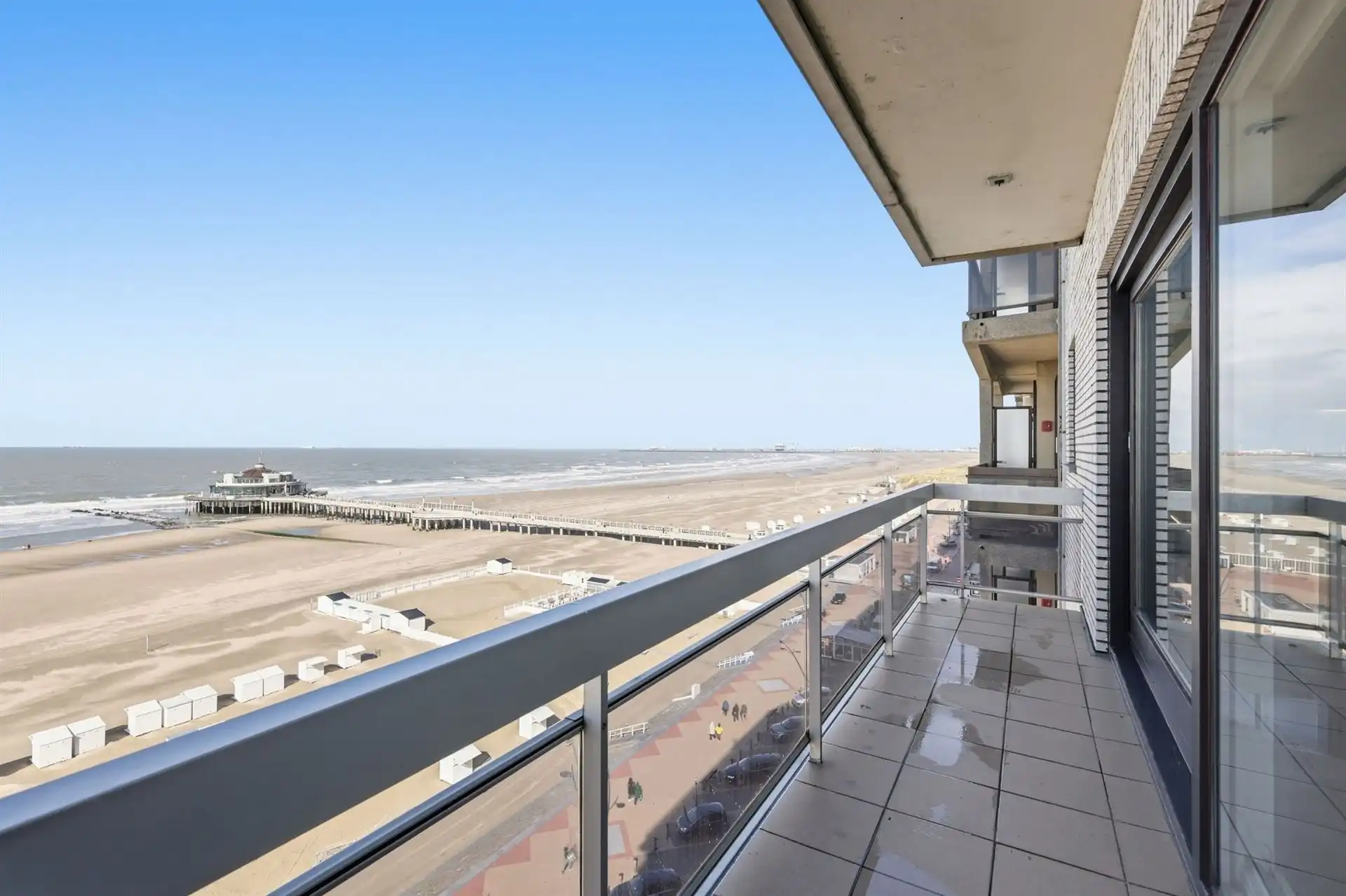 FRONTAAL ZEEZICHT / RIANTE GEVELBREEDTE  foto 8