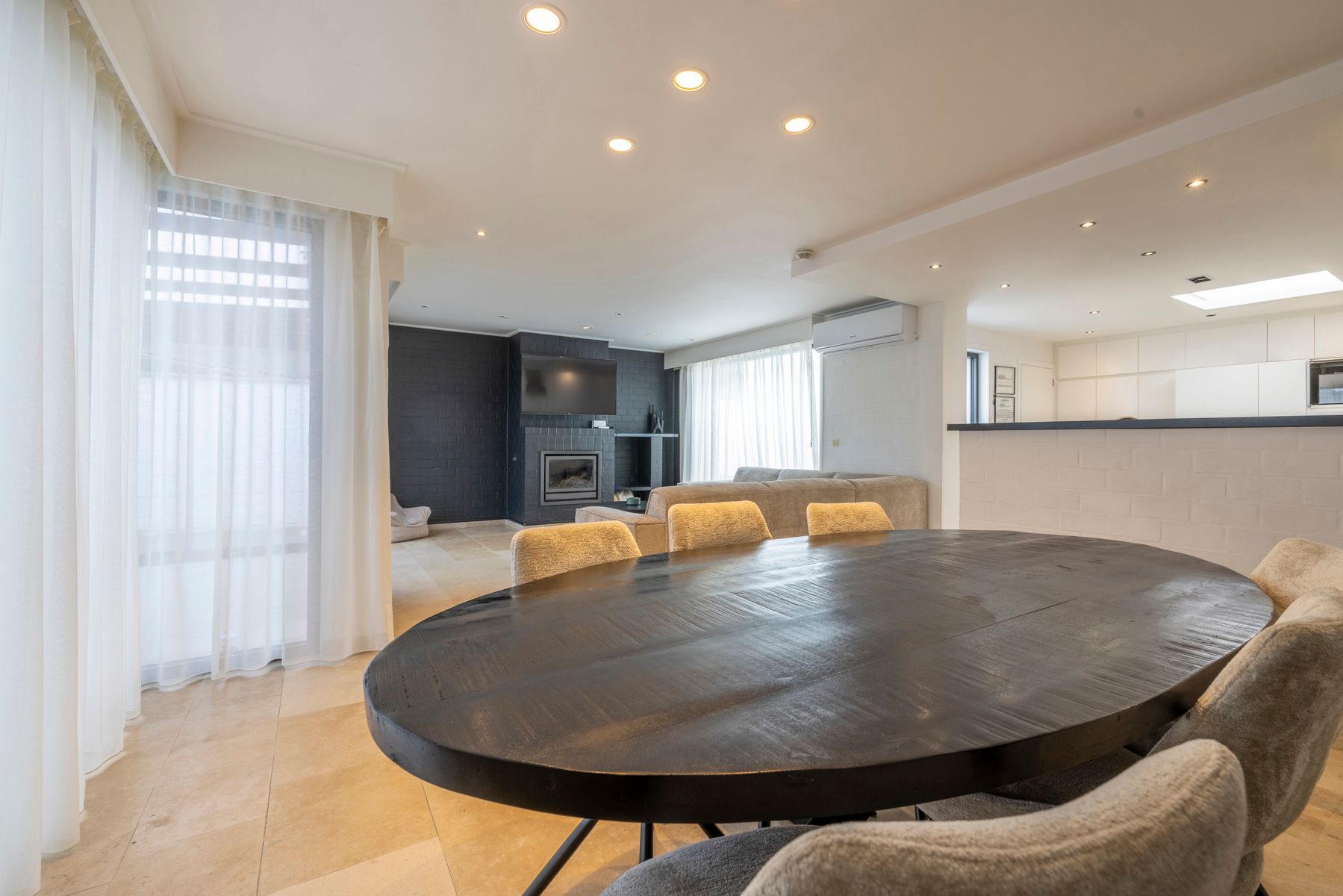 Woning met 3 slaapkamers, tuin en polyvalente ruimte te koop foto 3