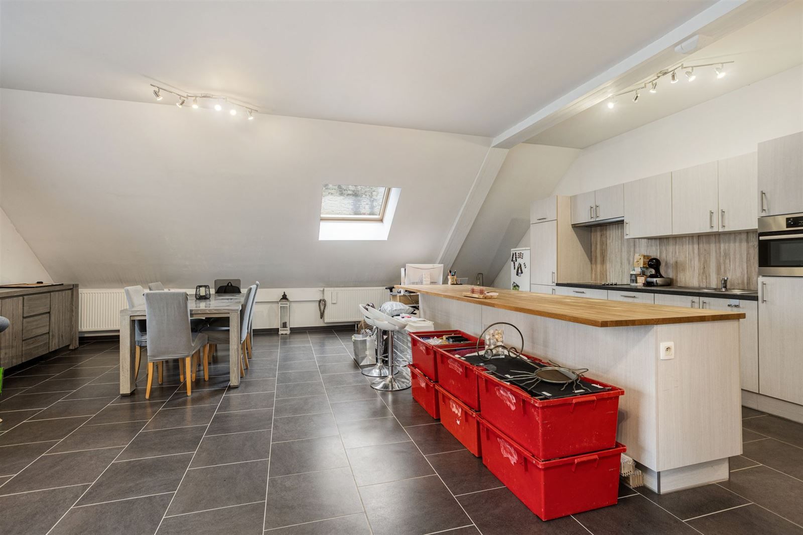 Ruim appartement met 2 slaapkamers te koop foto 9