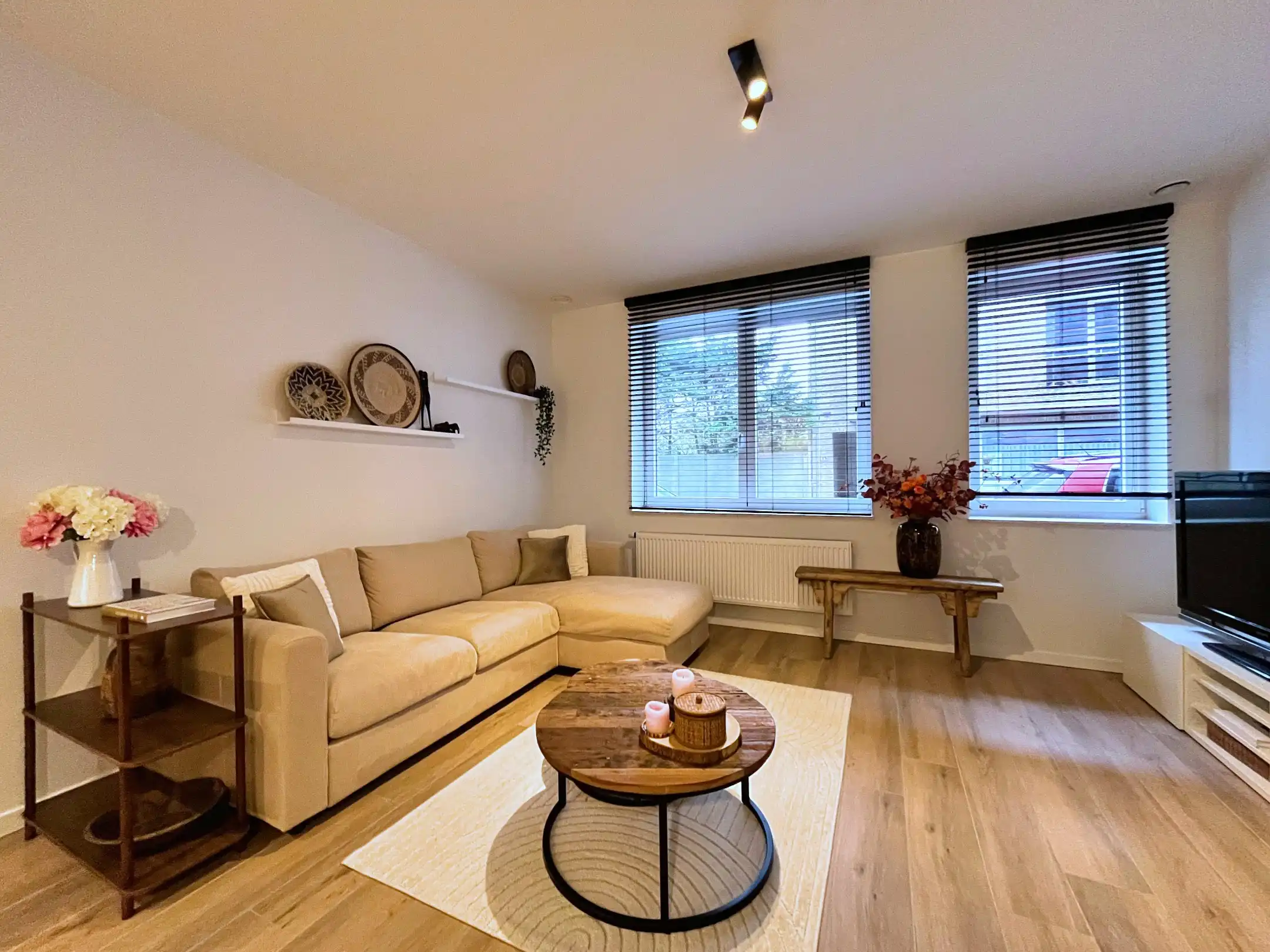 Knap gelijkvloers appartement te Heist-centrum foto 3