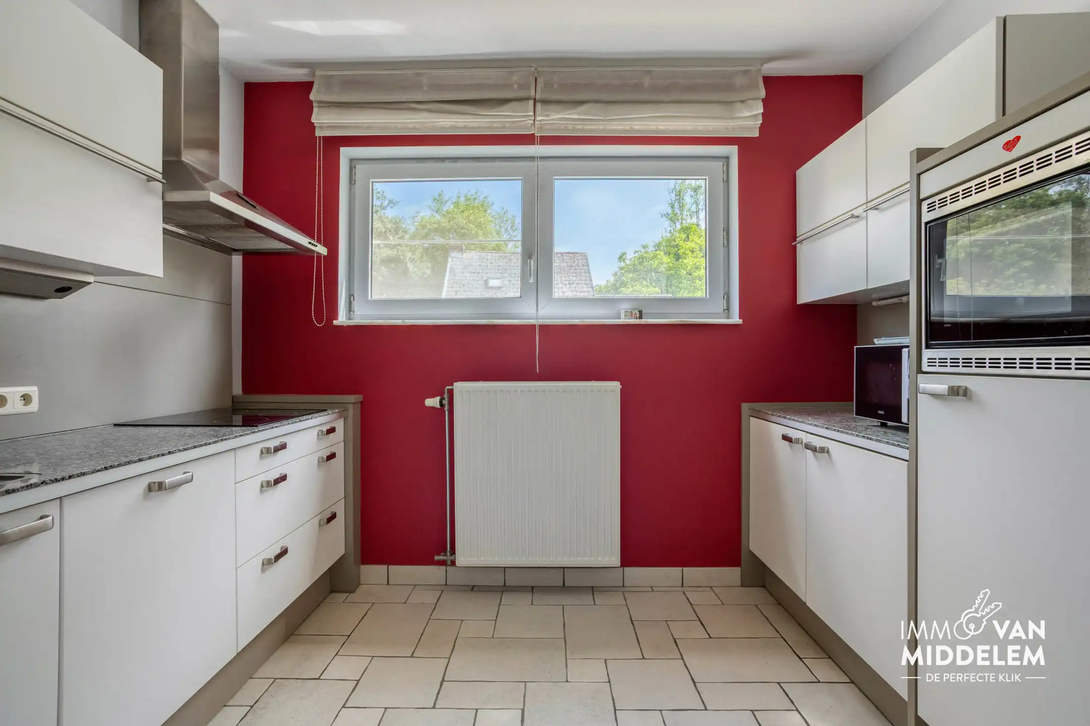 DUPLEXAPPARTEMENT MET 3 SLAAPKAMERS, GARAGE EN BERGING foto 5