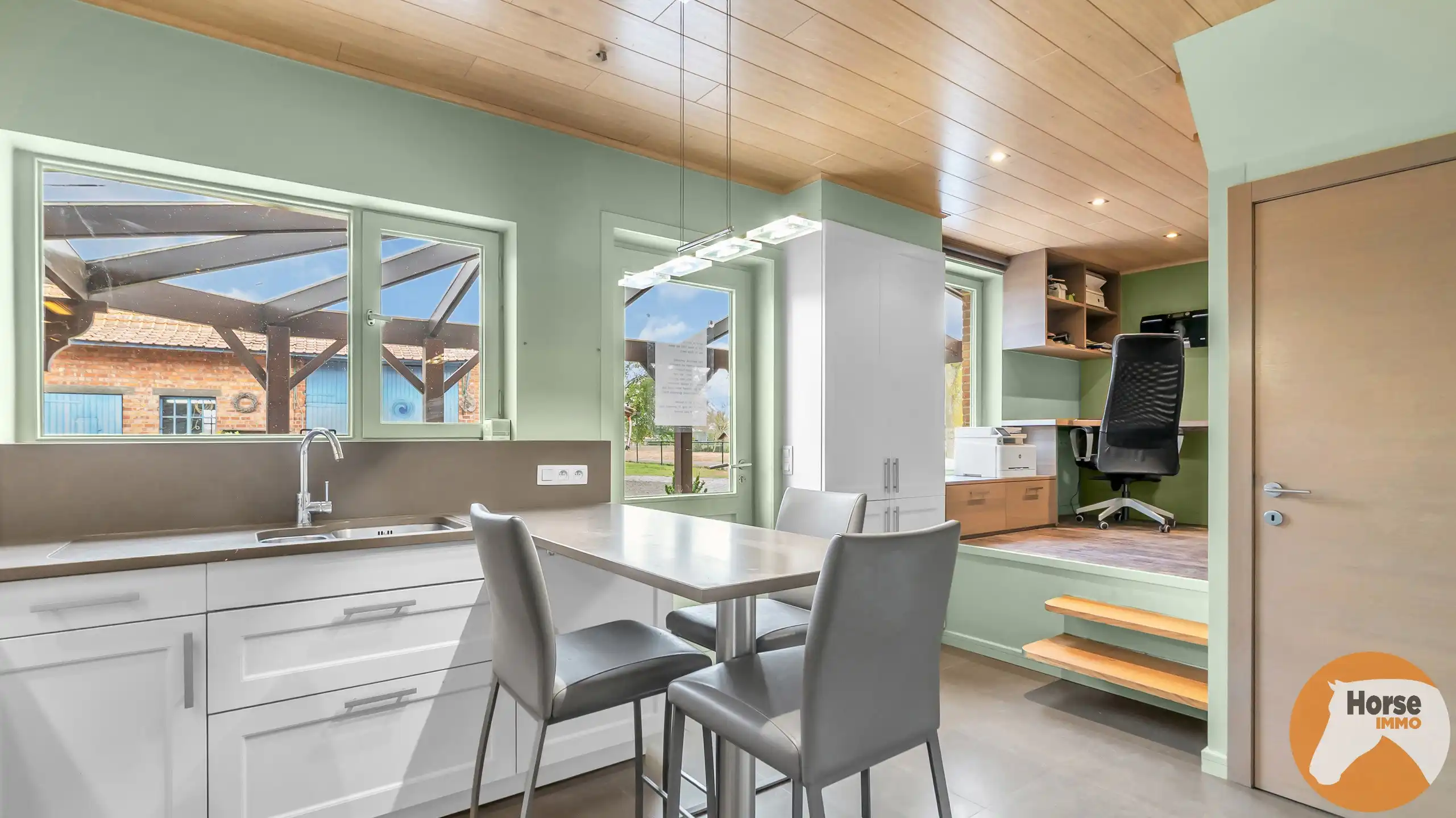 LOKEREN - Charmante woning met schuur en aanpalende weide  foto 23