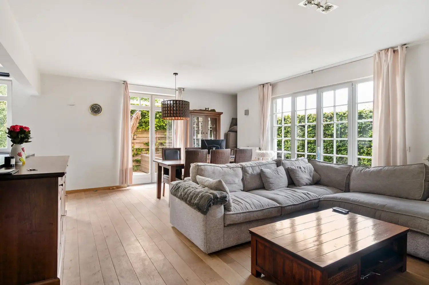 Instapklaar gelijkvloers één-slaapkamer appartement met staanplaats te Boechout foto 7