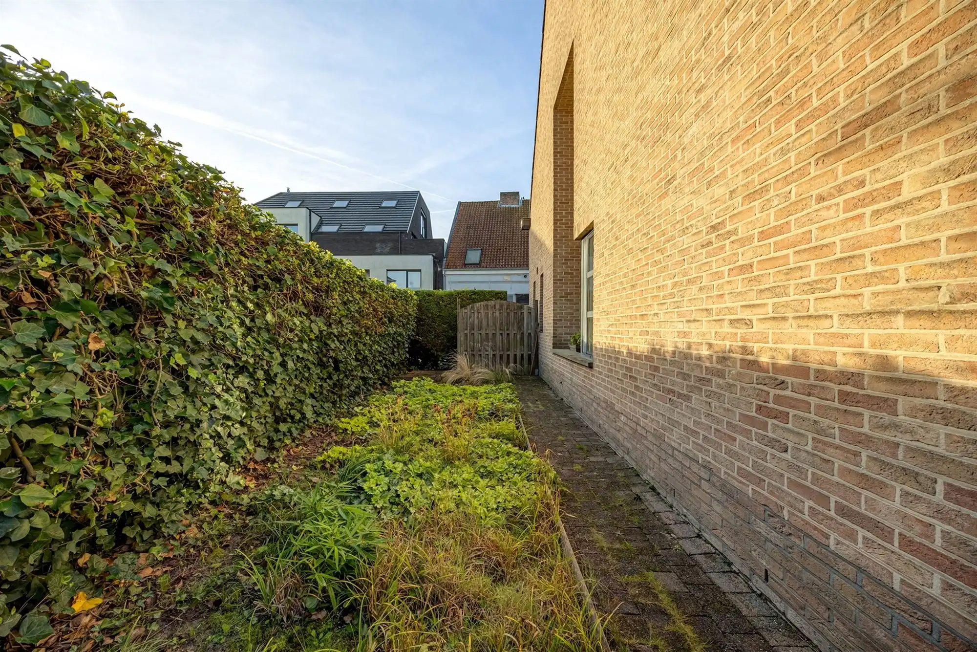 instapklaar huis met drie slaapkamers en ruime tuin foto 25