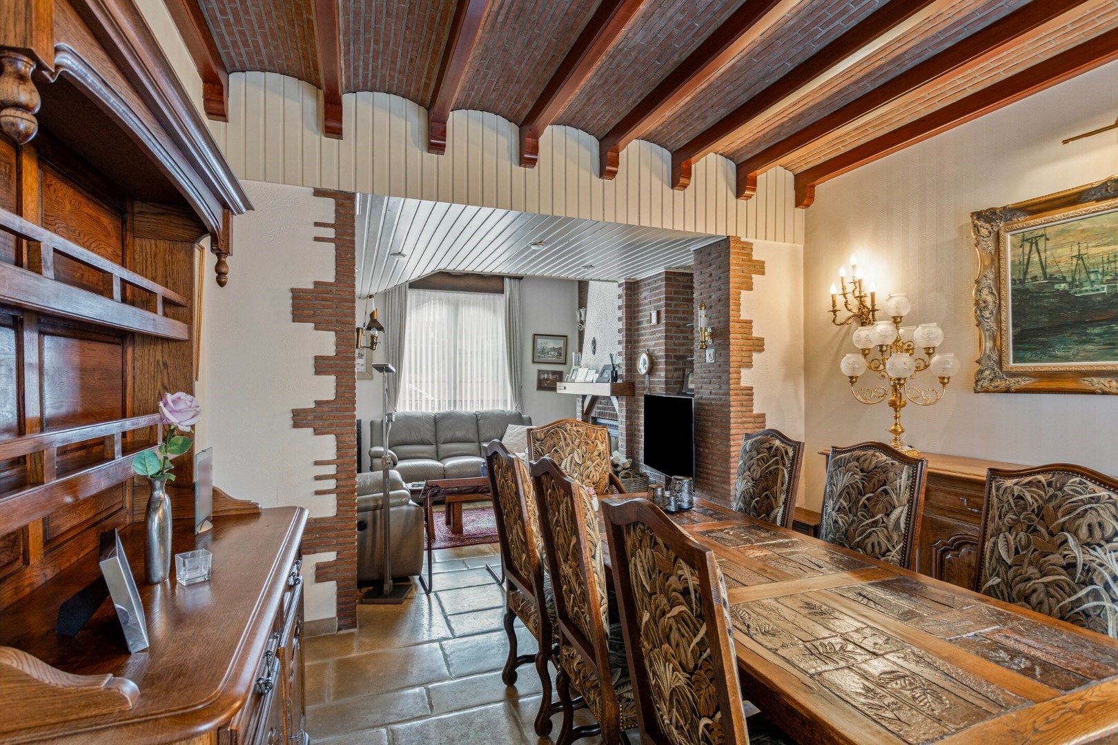 Ruime woning met karakter + appartement + werkplaats te Tongeren-Sluizen foto 14