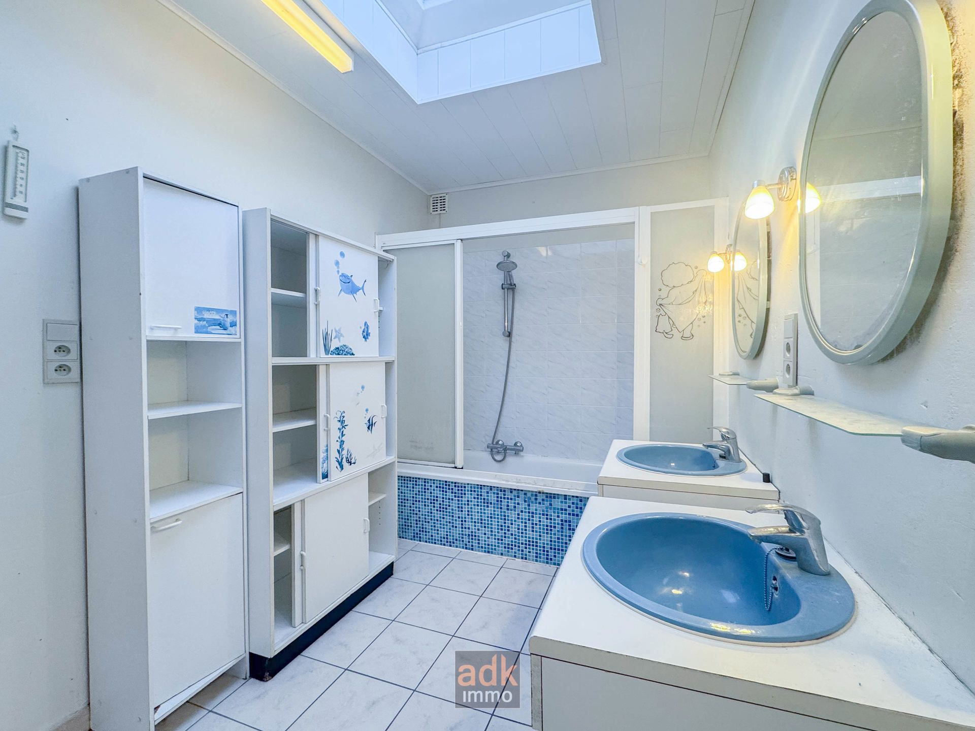 Herenhuis te koop met zuidwest gerichte tuin en parkeerplaats. Vernieuwd dak, nieuwe elektriciteit & nieuwe aardgas-CV foto 16