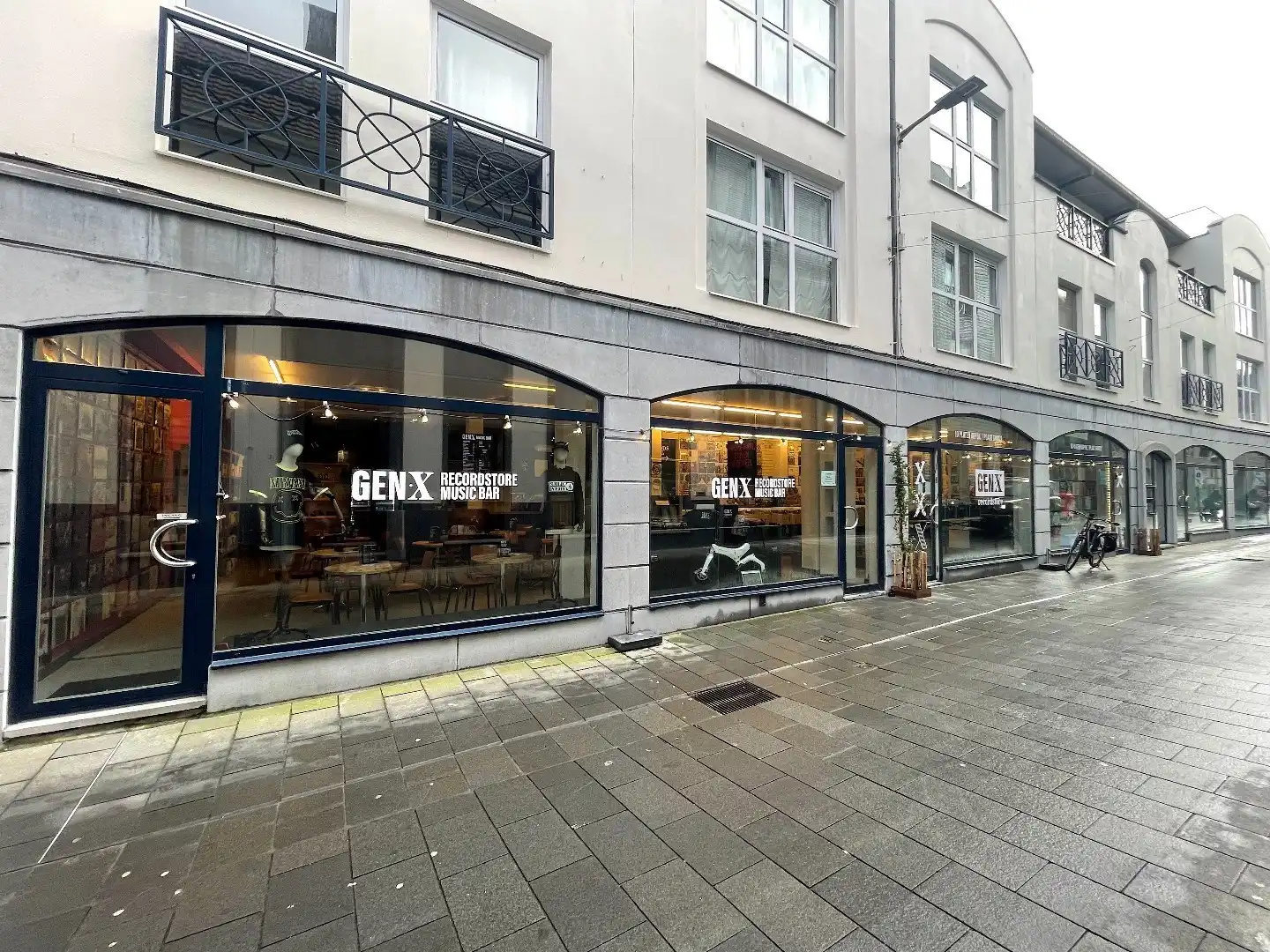 Prachtige handelsruimte te huur in het centrum van Kortrijk! foto 12