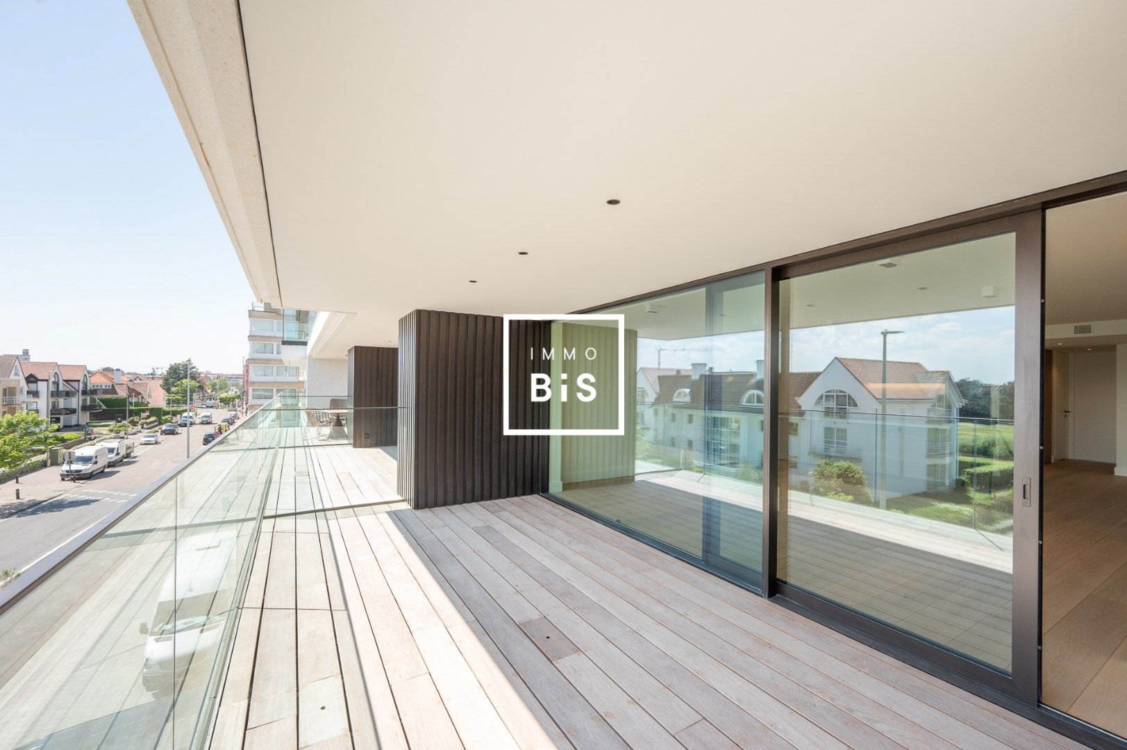 Zuidgericht appartement met zonneterras, prachtig zicht en top noch afgewerkt  foto {{pictureIndex}}