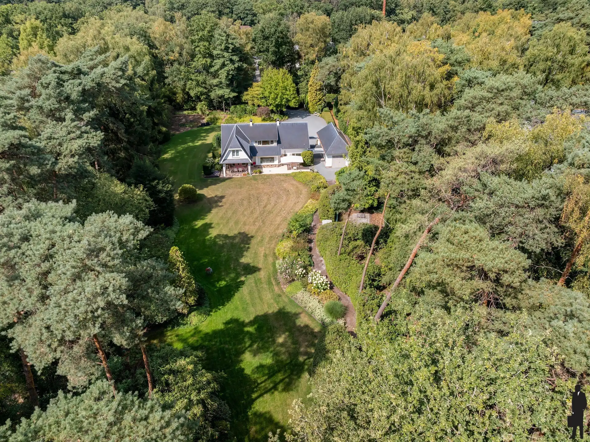 Exclusief landhuis op groen privé domein foto 17