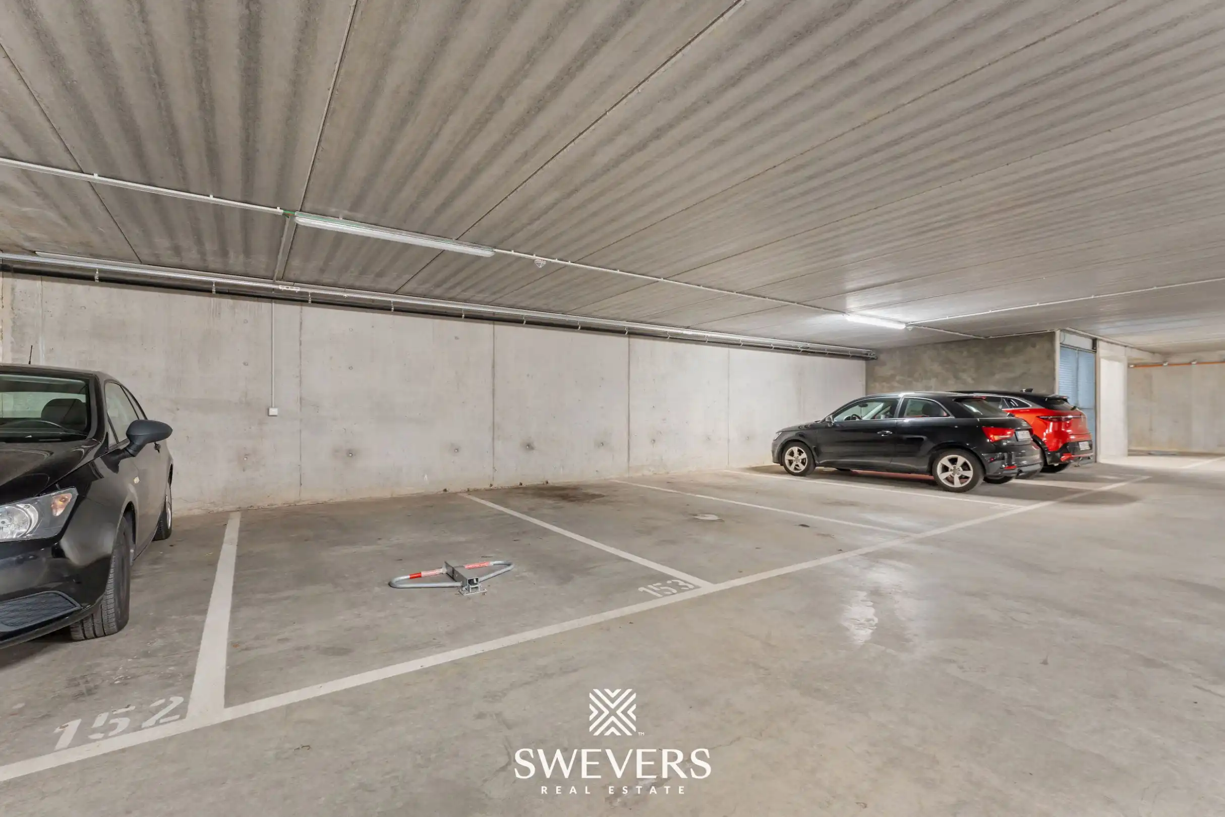 Stijlvol appartement met zonovergoten terras en topuitzicht in hartje Hasselt (inclusief autostaanplaats) foto 21