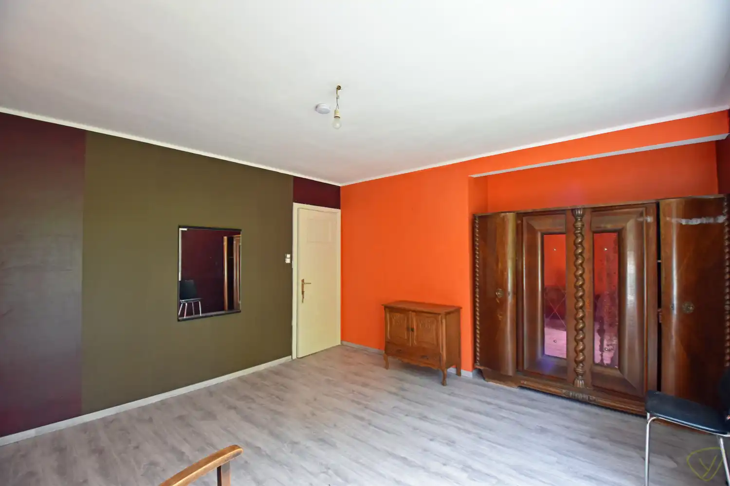 Landelijk gelegen en verrassend ruime woning gelegen te Eeklo! foto 14