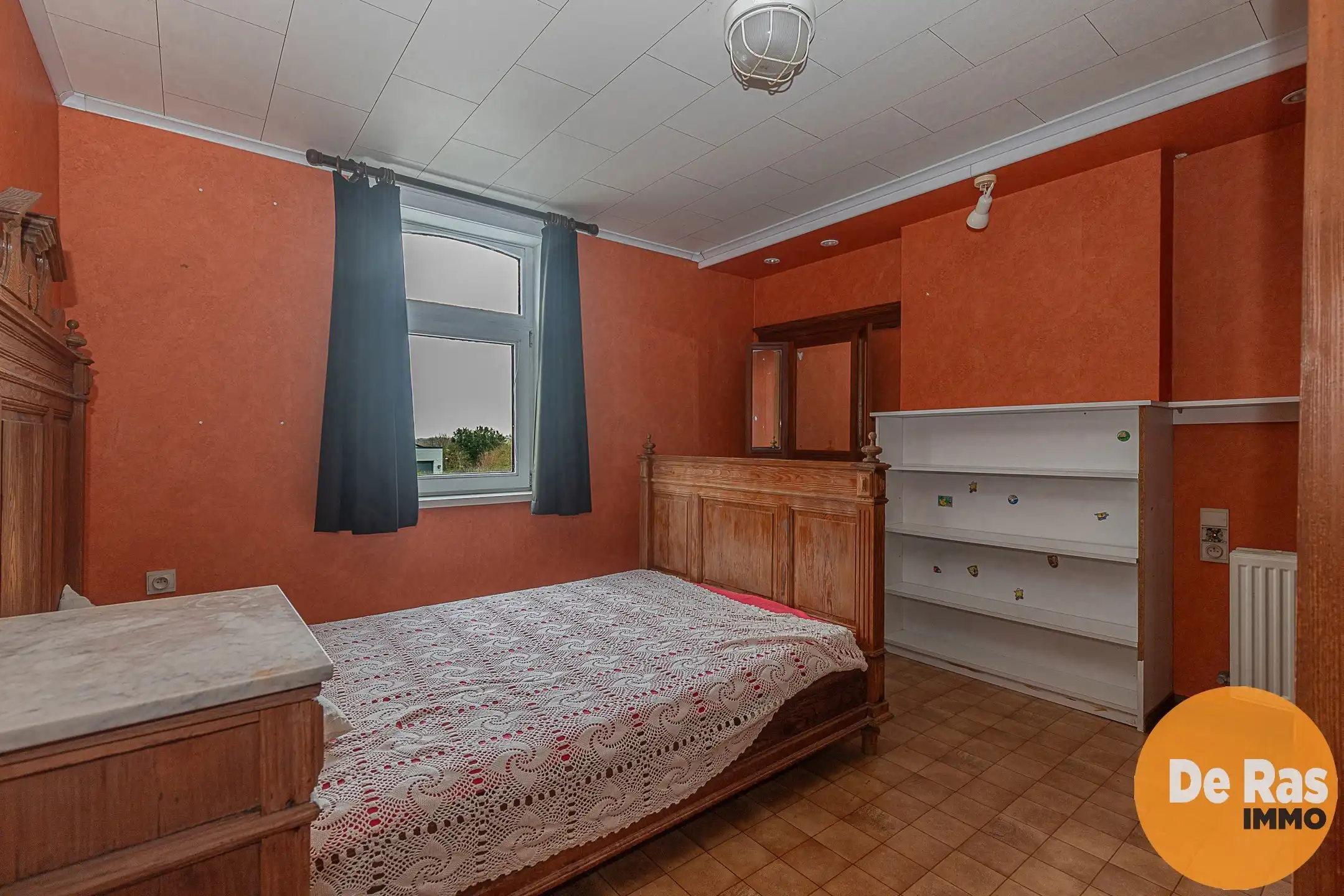 ROZEBEKE - Karakteristieke burgerwoning met loods foto 11