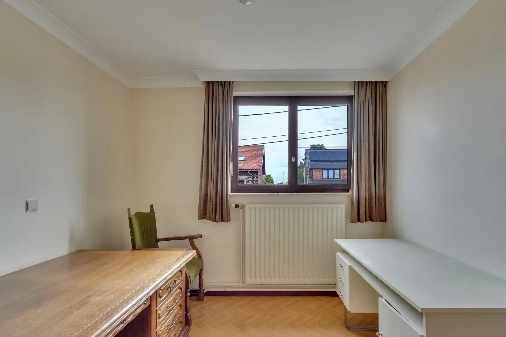 Vrijstaande woning met 4 slaapkamers en magazijn foto 19