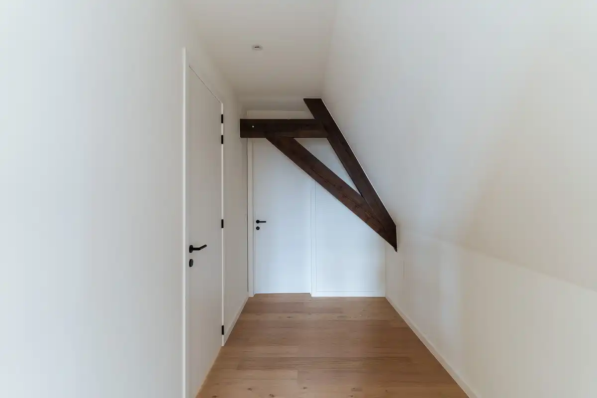 Sfeervol wonen te Brugge in een historisch gebouw foto 17