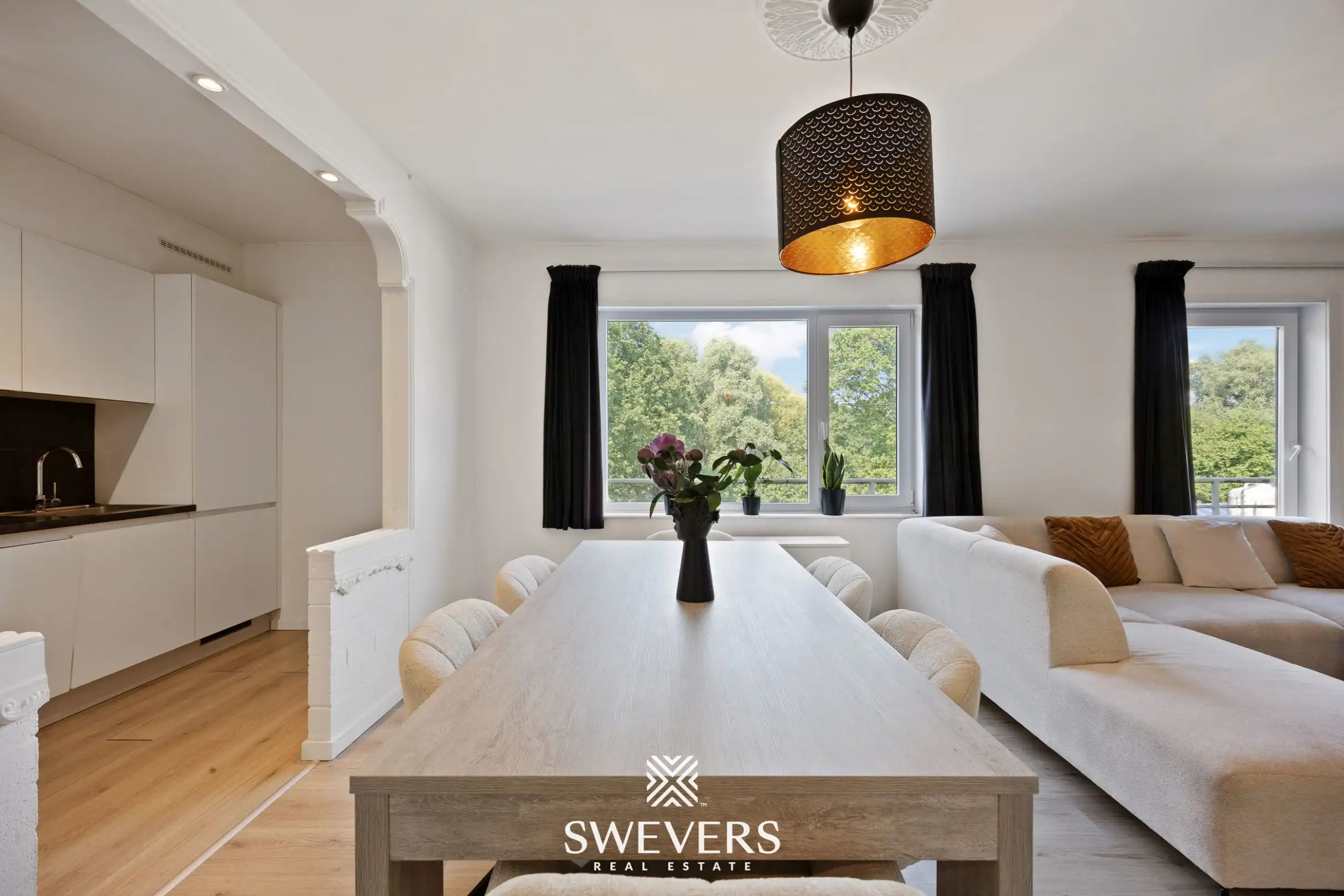 Uitstekend gelegen en instapklaar appartement met 2 slaapkamers te Genk foto 9