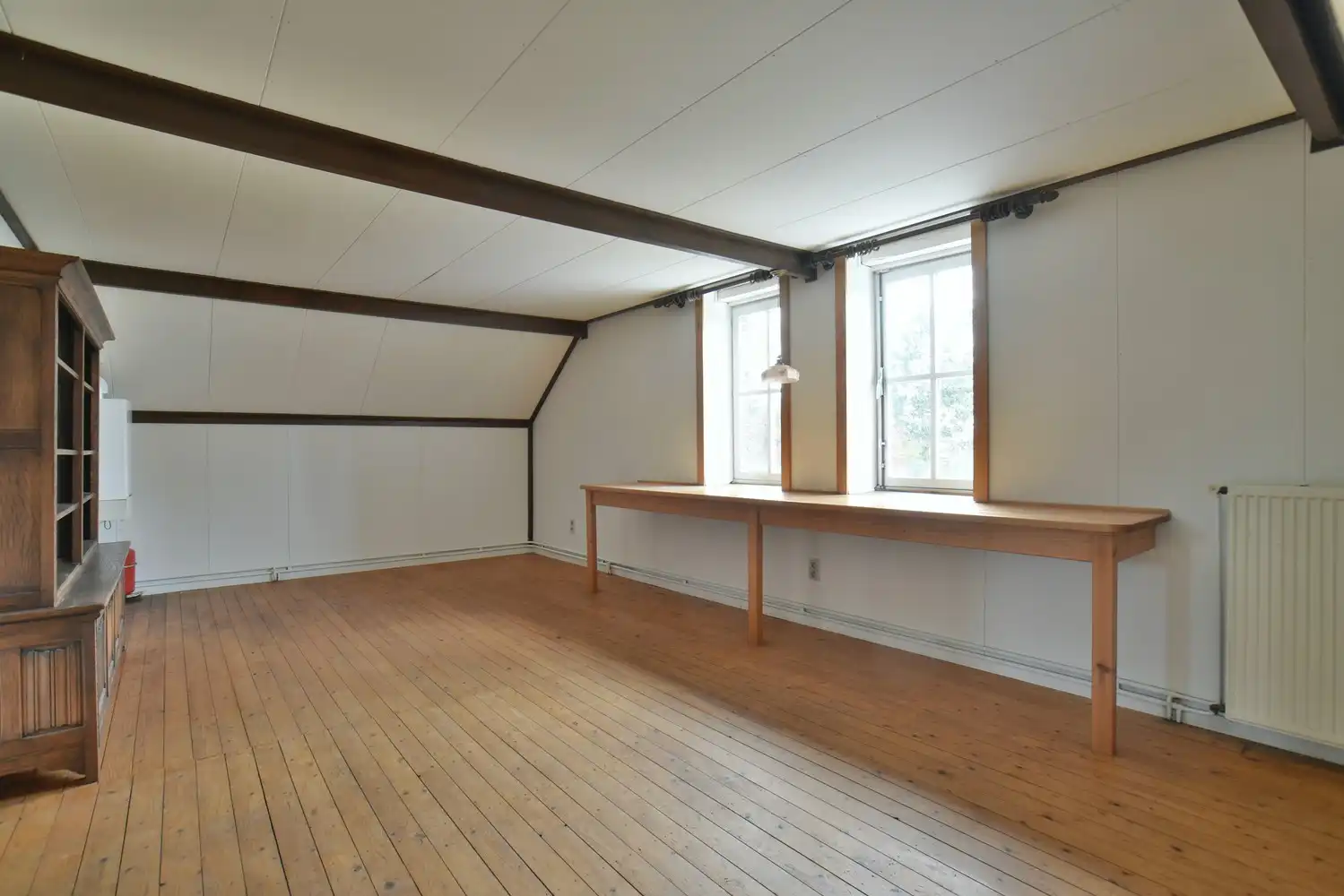 Karaktervolle hoeve met schuur, binnenkoer en prachtige tuin vlakbij Maastricht foto 33