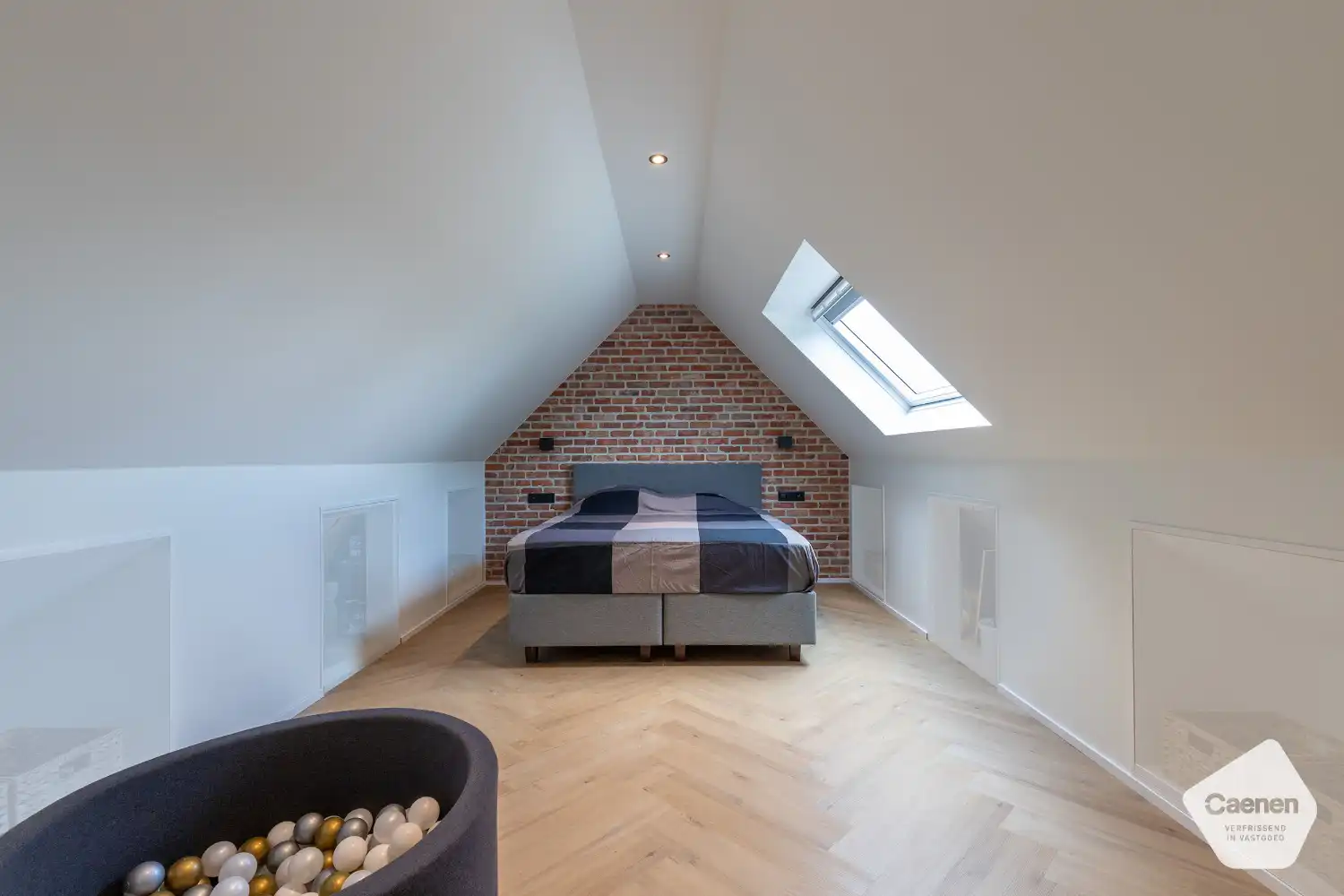 Uiterst gunstige en landelijke ligging te Torhout met 4 mooie slaapkamers & bureau op een perceel van 516 m² foto 19