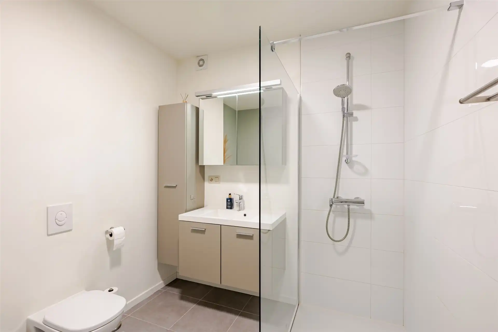 Instapklare gezinswoning tegenover het Rozekensbos in Aalst foto 18