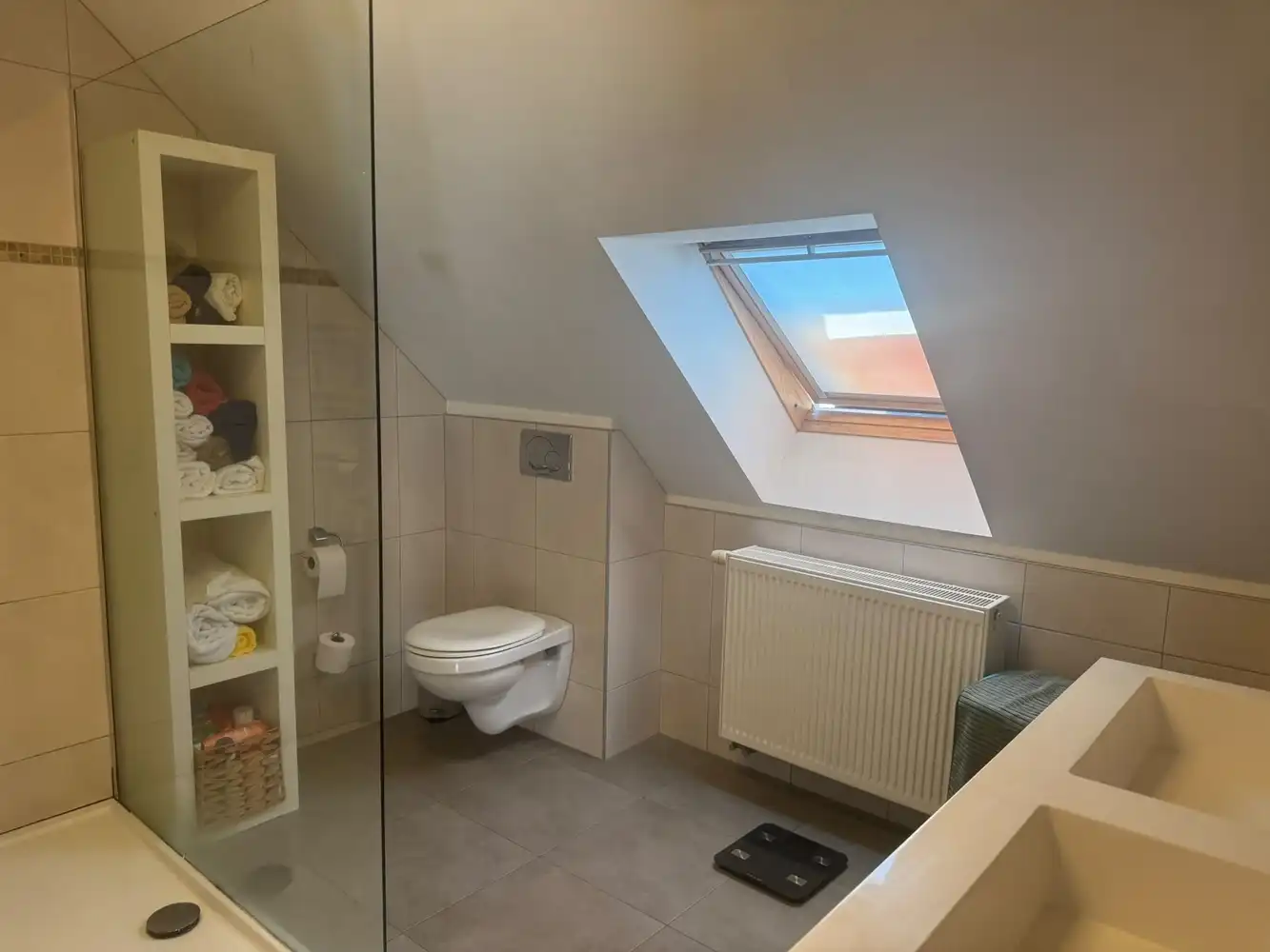 Appartement met 2 slaapkamers, terras en autostandplaats in centrum Paal foto 11