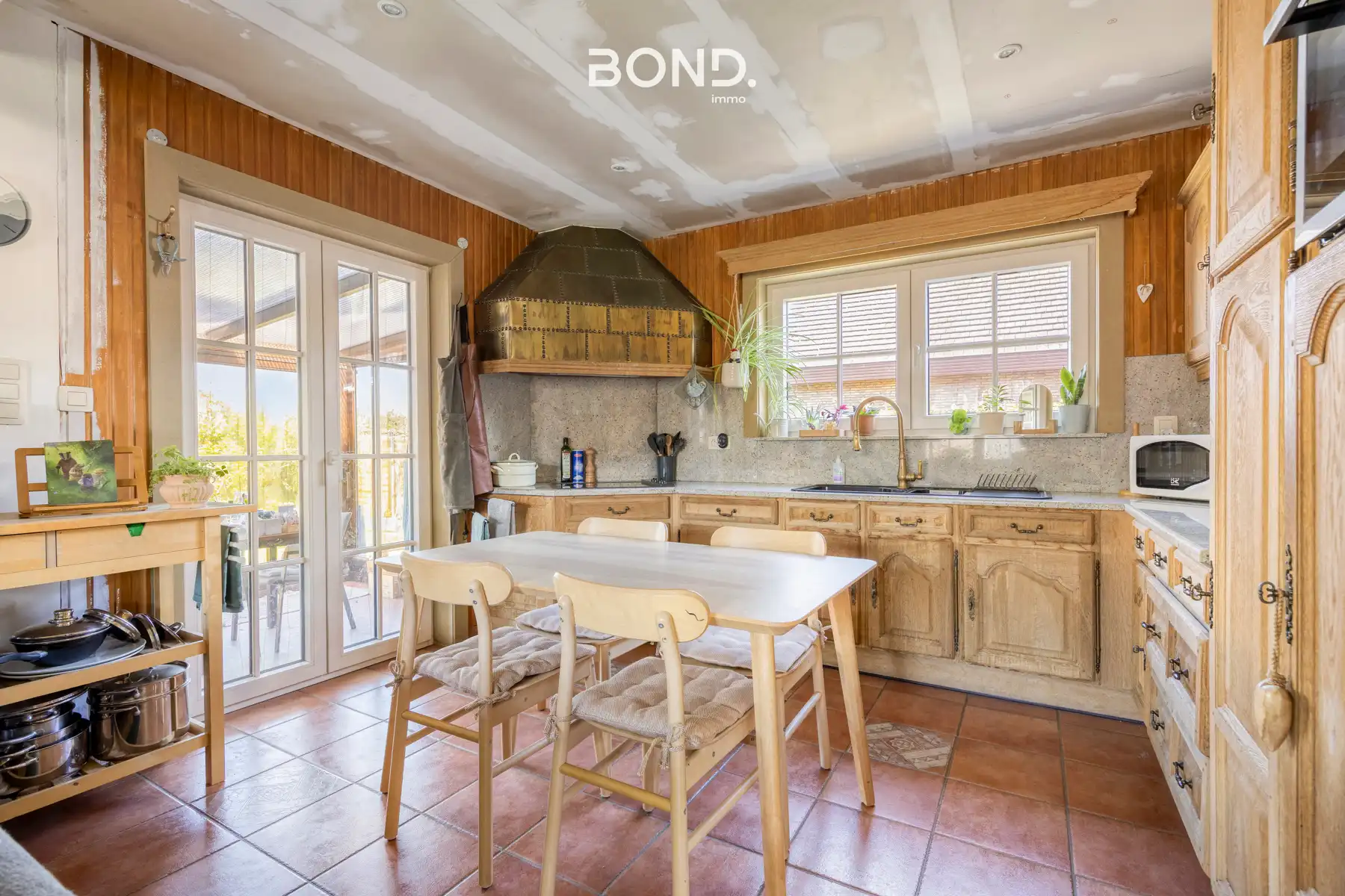 Instapklare woning met drie slaapkamers te Wezemaal! foto 9