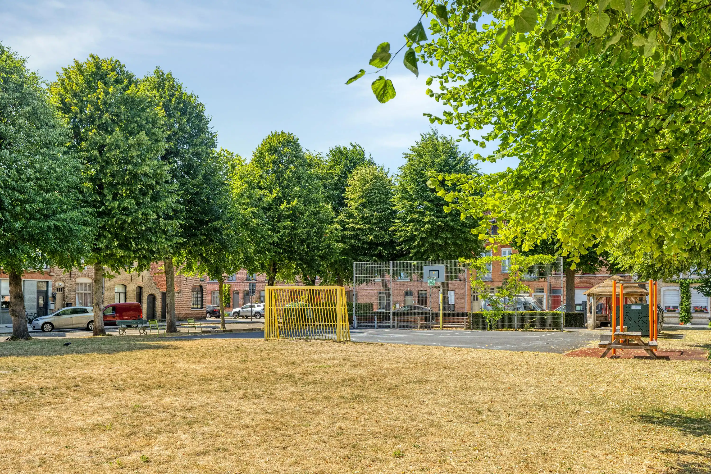 Huis te koop in Brugge tegenover het Werfplein foto 14