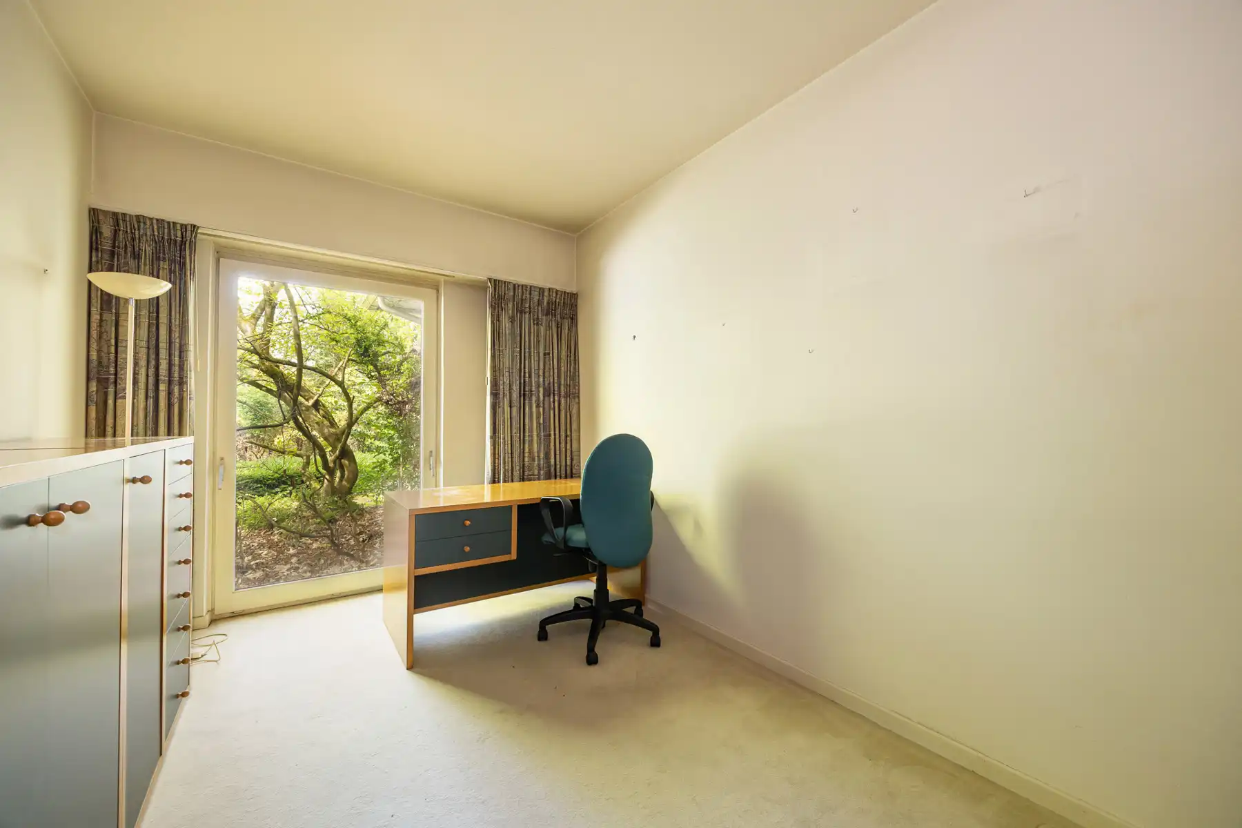 Ruime te renoveren  gelijkvloerse villa  uniek vrij uitzicht foto 13