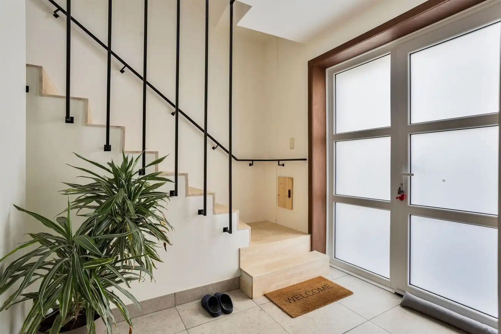 Gerenoveerde woning met tuin en 3 grote slaapkamers  foto 20