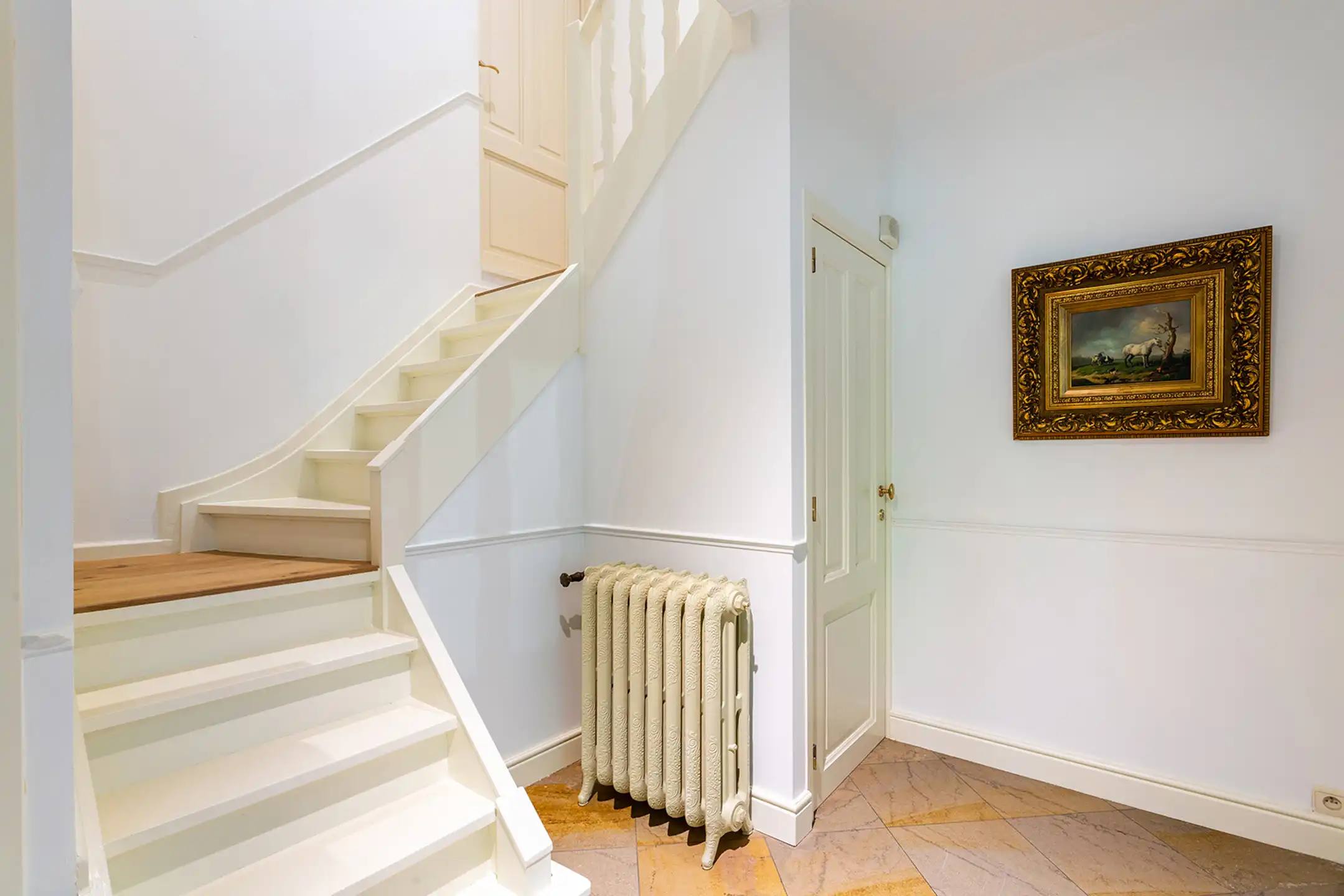 Charmante klasse-villa met rieten dak in bosrijke omgeving foto 5