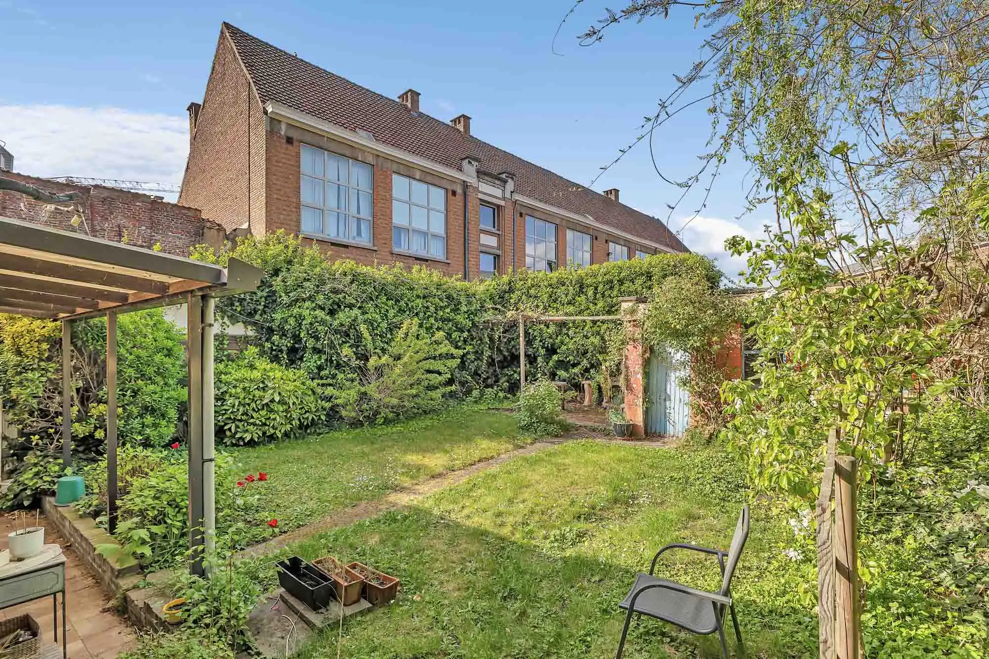 Op strategische uitvalsbasis bevindt zich deze handelswoning foto 15