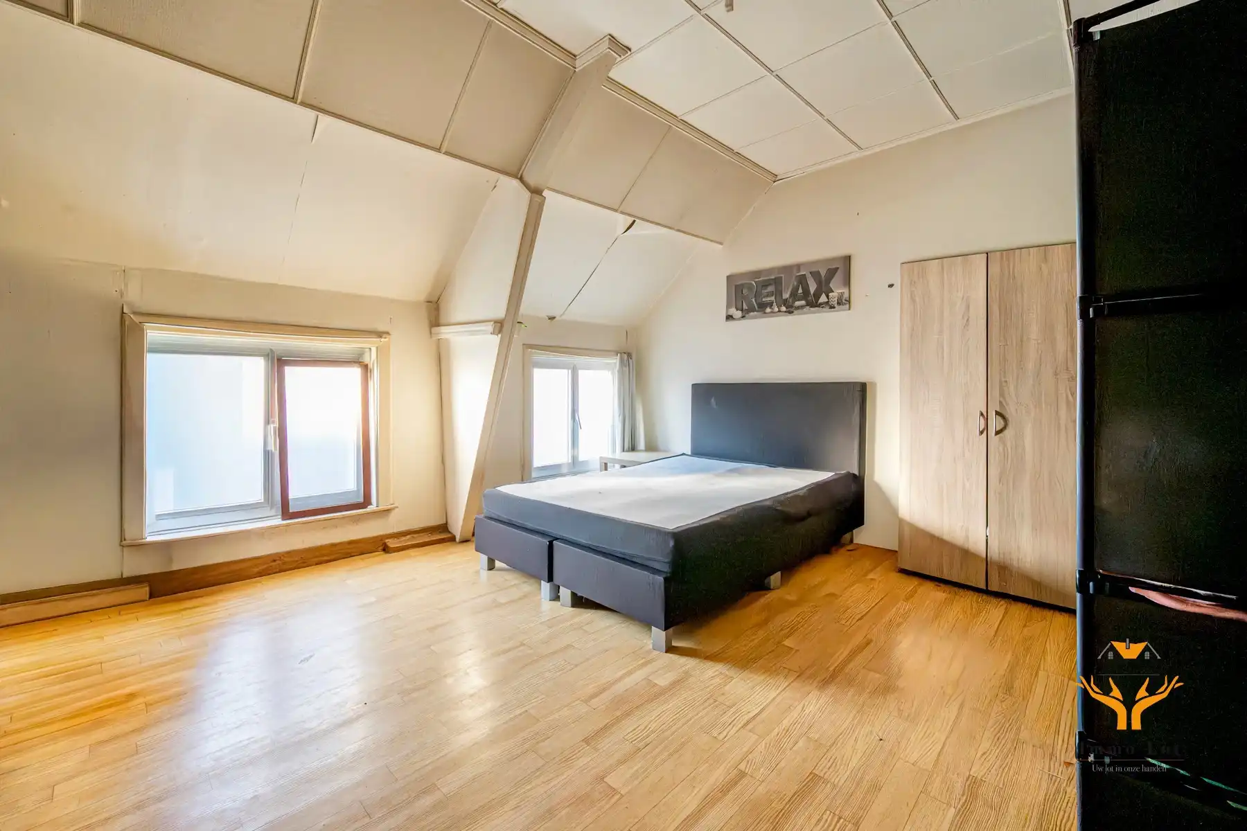 Ruime renovatiewoning met tuin in centrum Zele foto 16