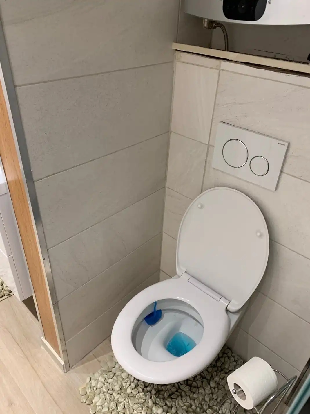 Gemeubeld tweeslaapkamerappartement met terras vlak aan de Zeedijk Oostende foto 16