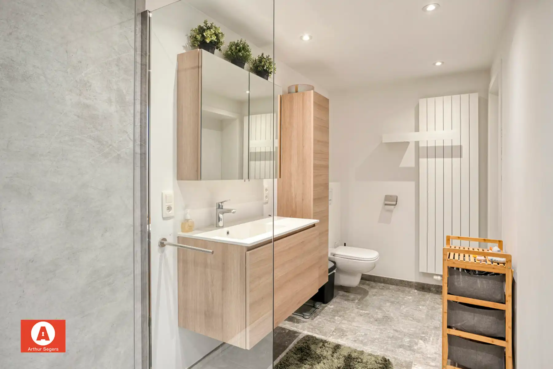 Instapklare woning, óók achteraan bereikbaar! foto 11