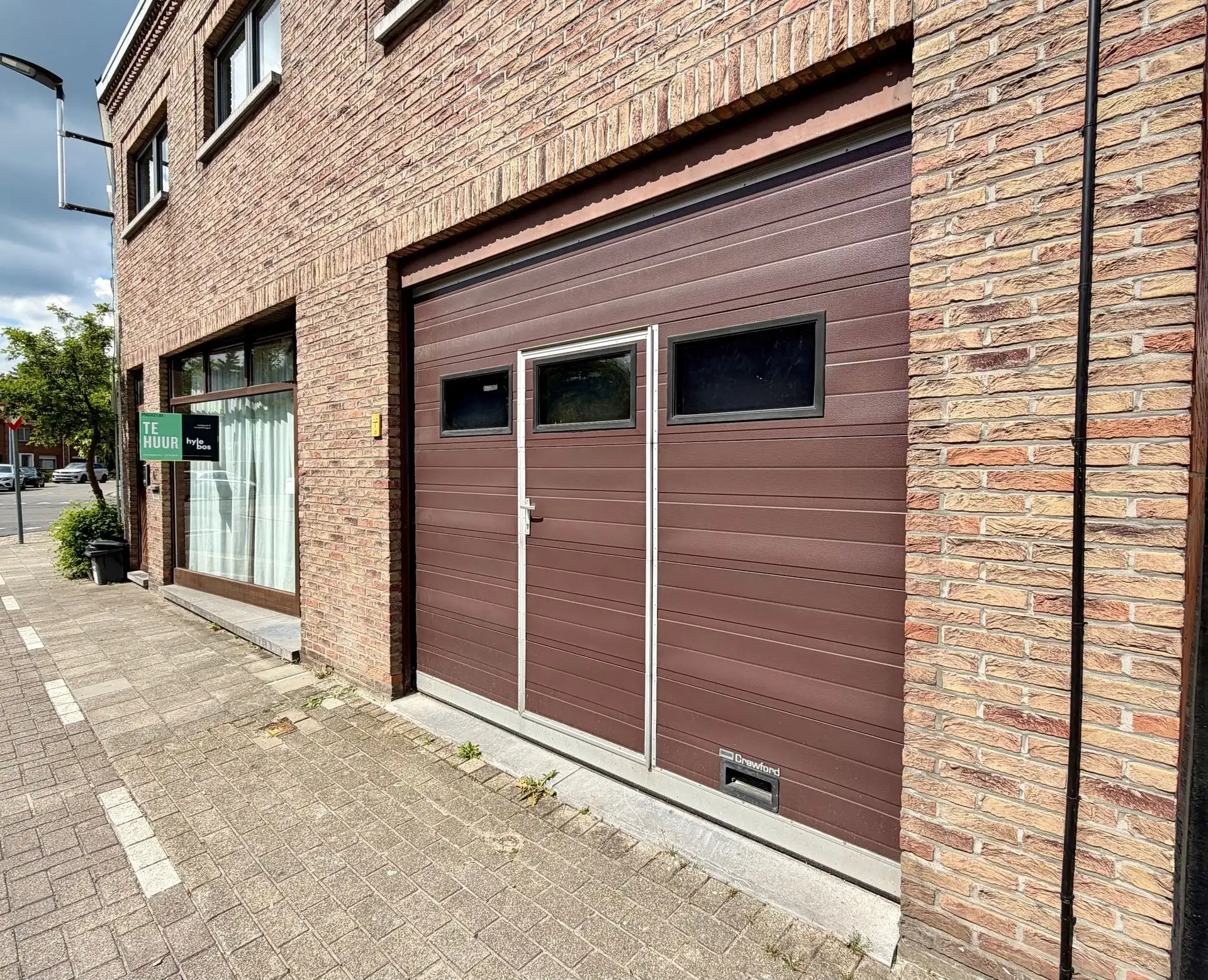 Aan stadsrand gelegen magazijnruimte foto 2