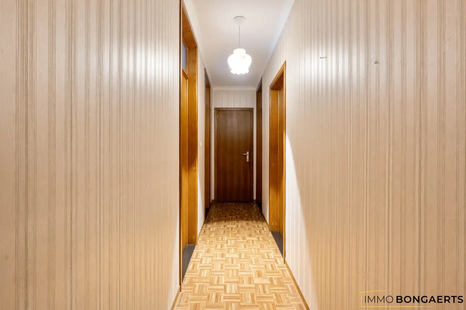 Gelijkvloerse woning foto 10