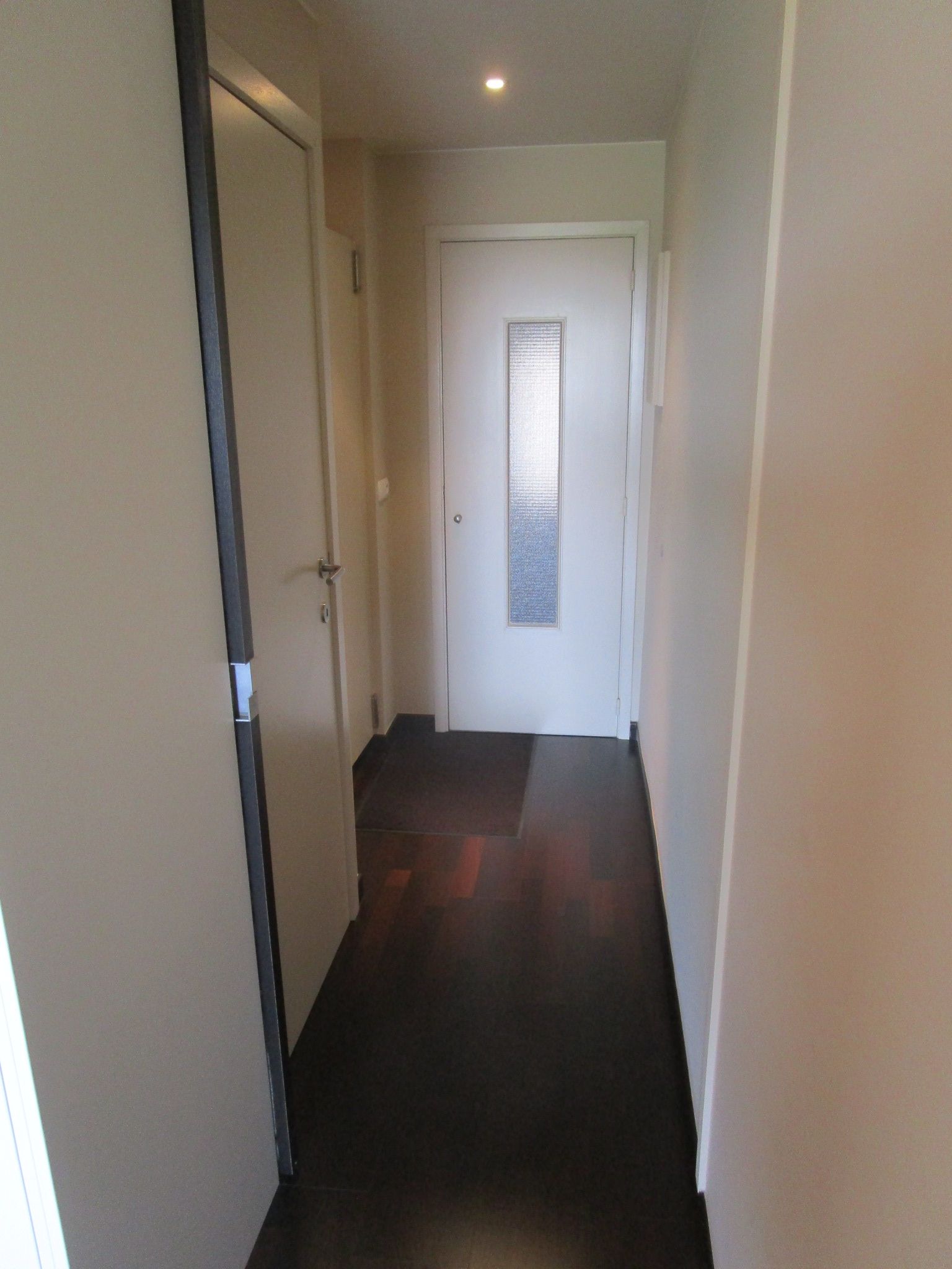 Volledig vernieuwd, luxueus afgewerkt app. met 1 slaapkamer aan de zonnekant met terras foto 9