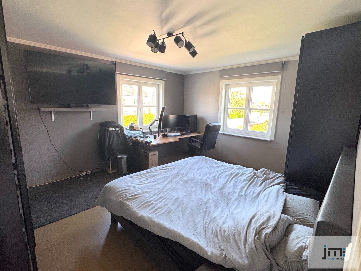 Goed onderhouden en ruime woning foto 12