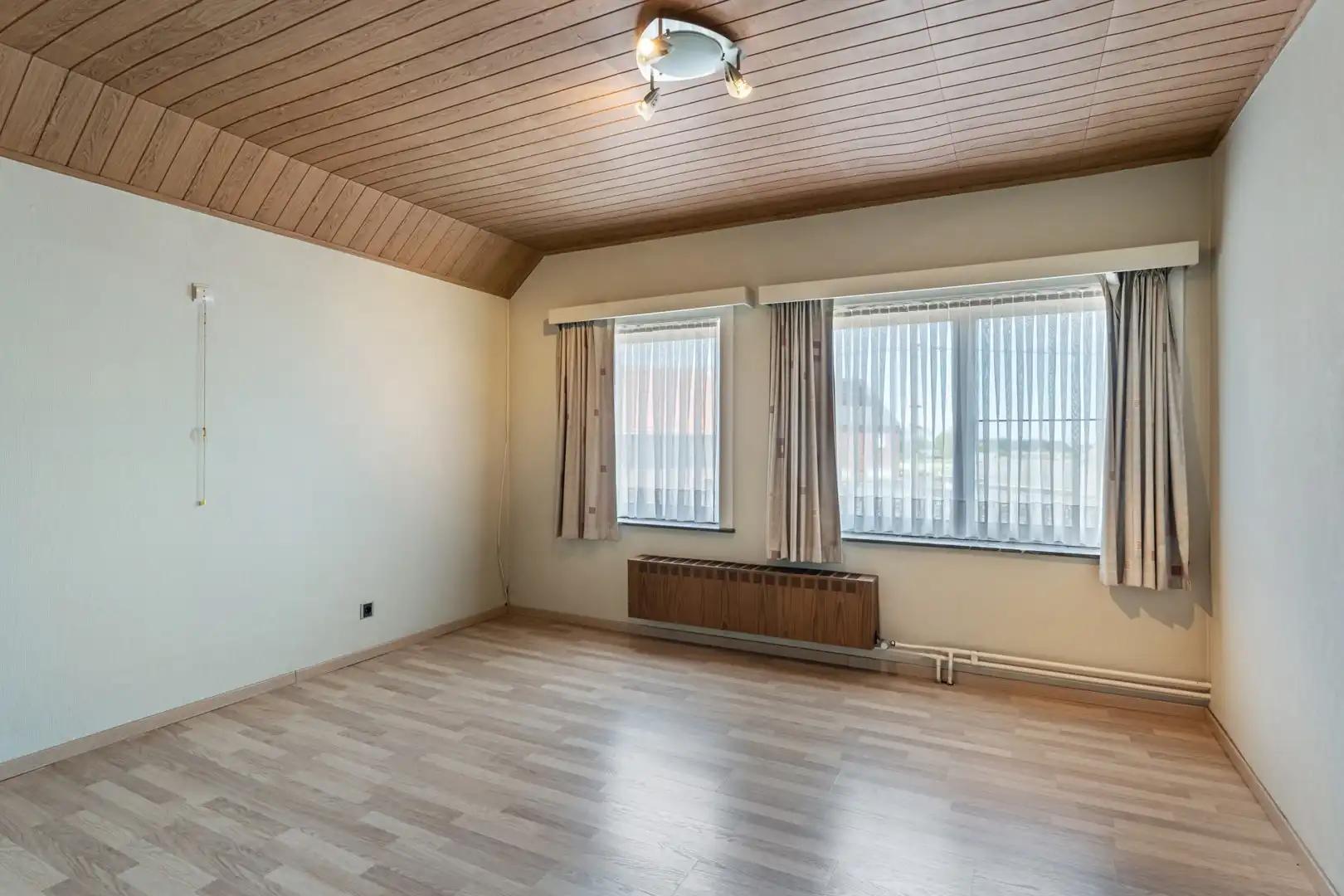 Charmante gezinswoning met prachtige tuin op een perceel van ca. 3.348 m² foto 20