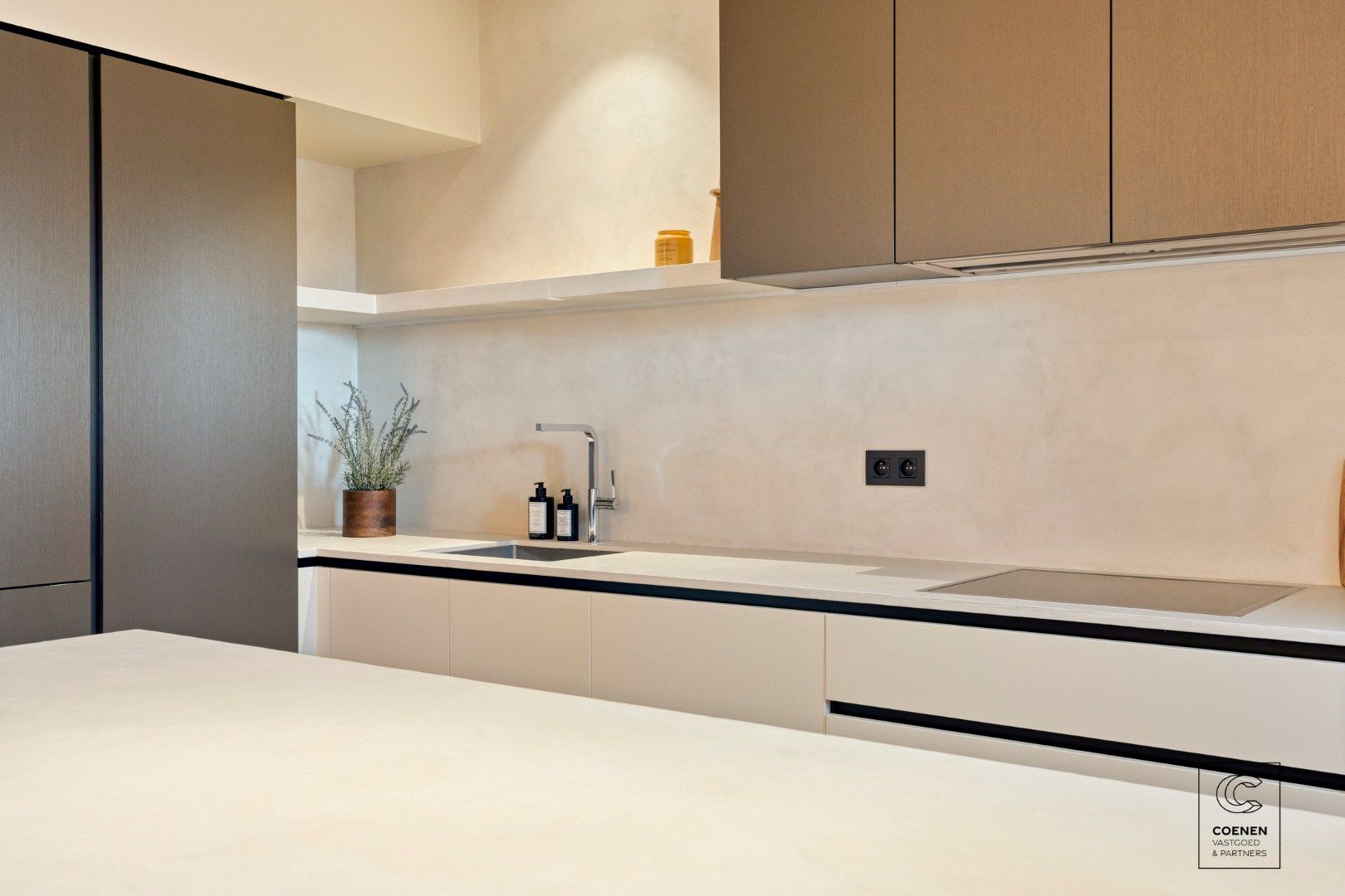 Uitzonderlijk duplex appartement van 130 m² op TOPlocatie te Antwerpen Zuid! foto 2