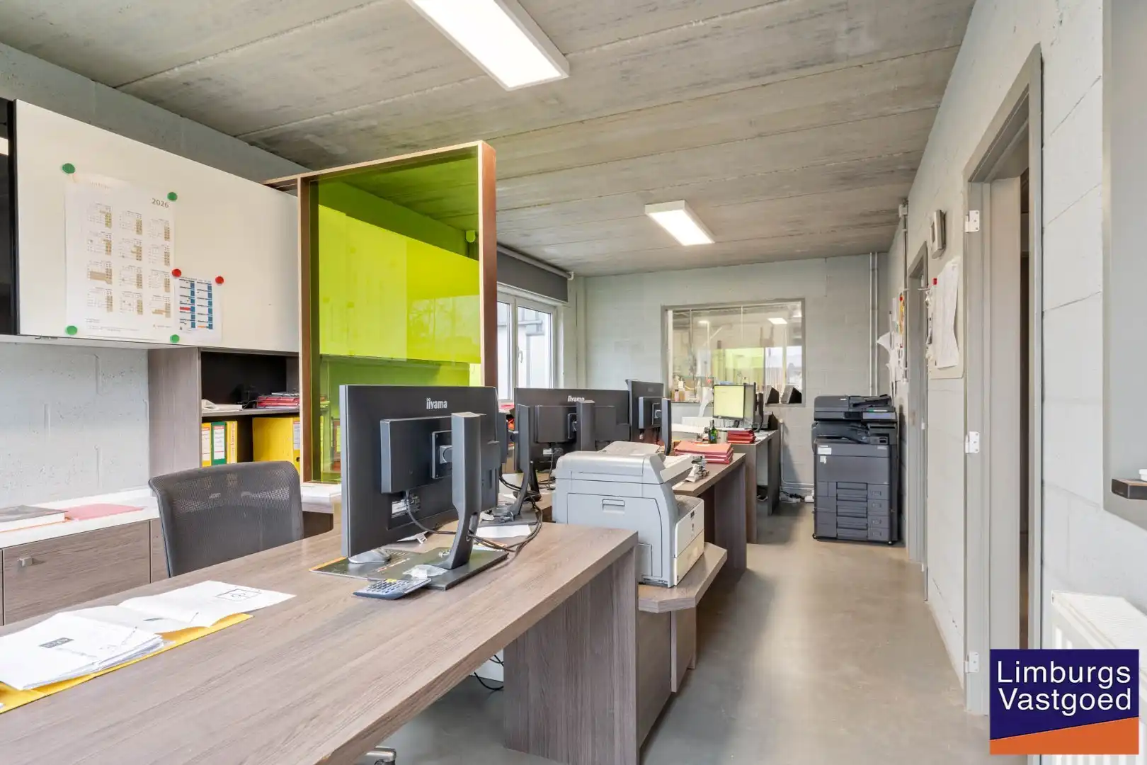 Industrieel gebouw,1.696m², met kantoren 120m² + appartement 120m², Genk-Zuid foto 15