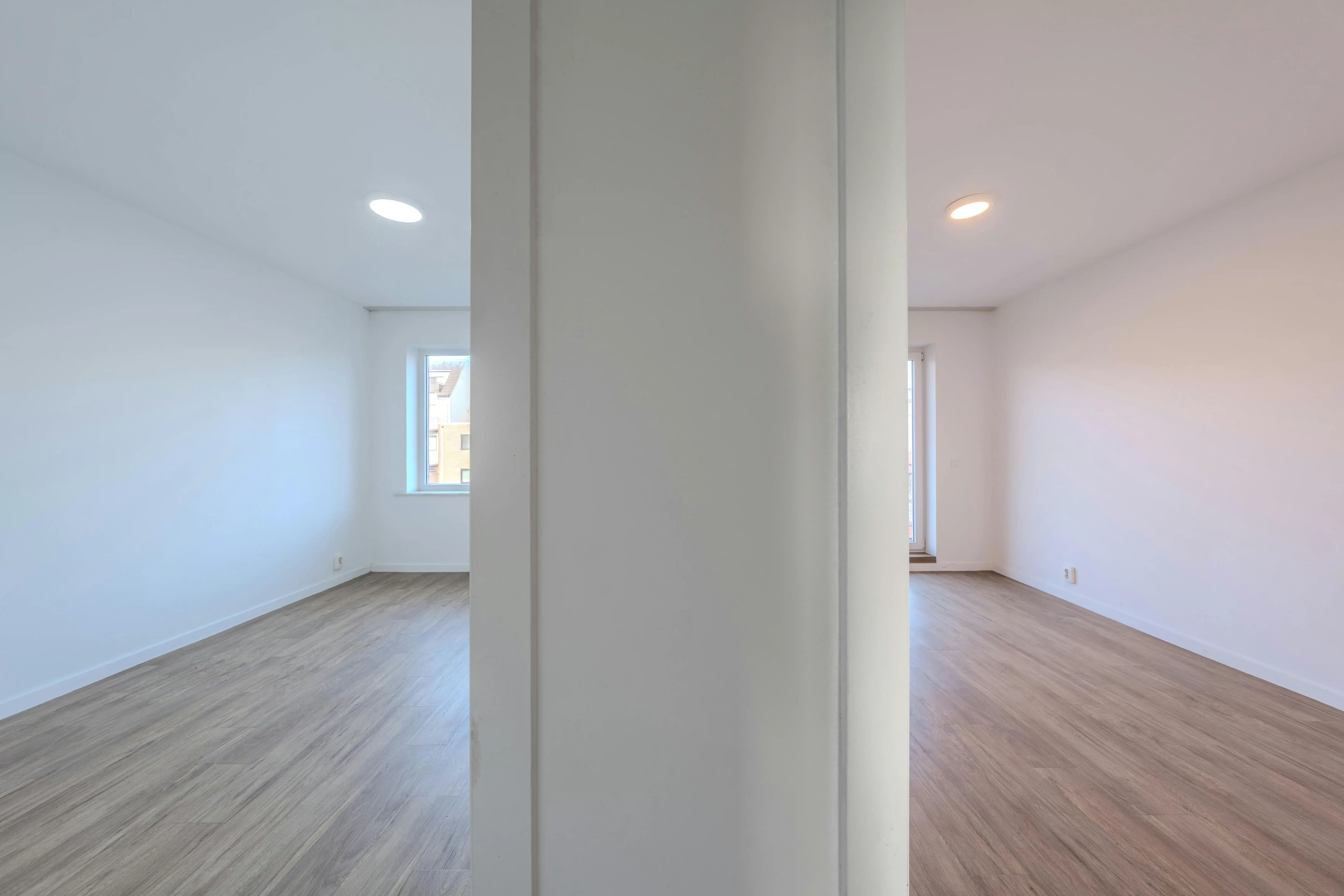 Instapklaar 2-slaapkamerappartement te Oostende foto 18