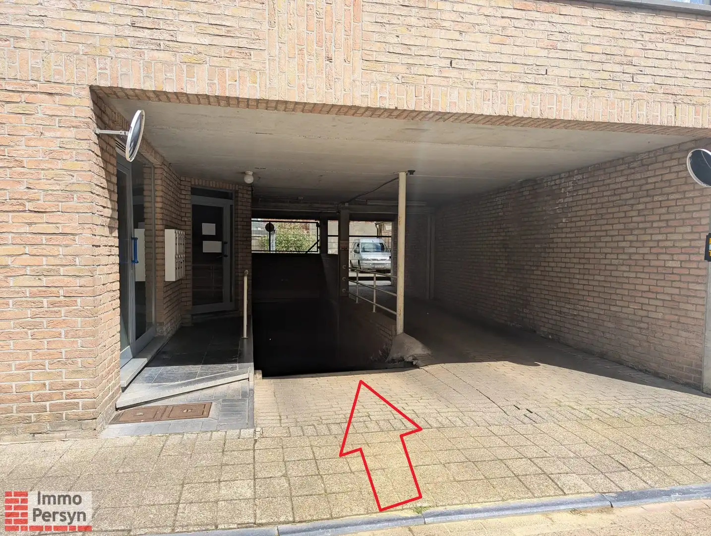 Ondergrondse staanplaats te Scherpenheuvel centrum foto 2