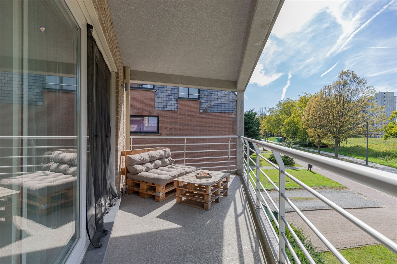 Comfortabel instapklaar appartement met terras en garagebox foto 9