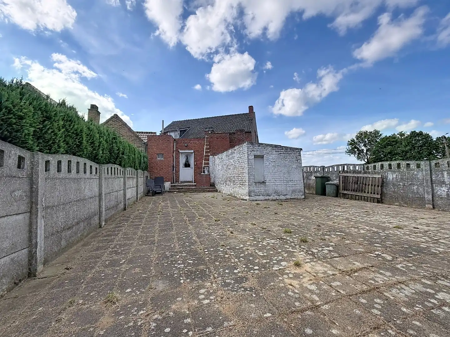 Ruime eigendom met uitzonderlijk veel potentieel op een perceel van 857 m² in Tienen met twee huisnummers (91 & 93) foto 29