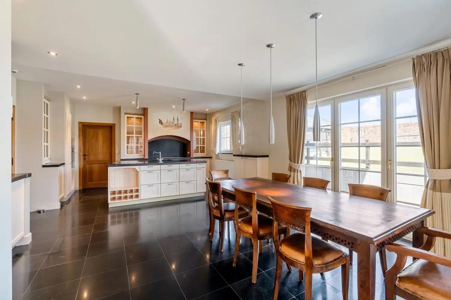 Exclusieve villa met hoogstaande afwerking in een idyllische omgeving foto 5