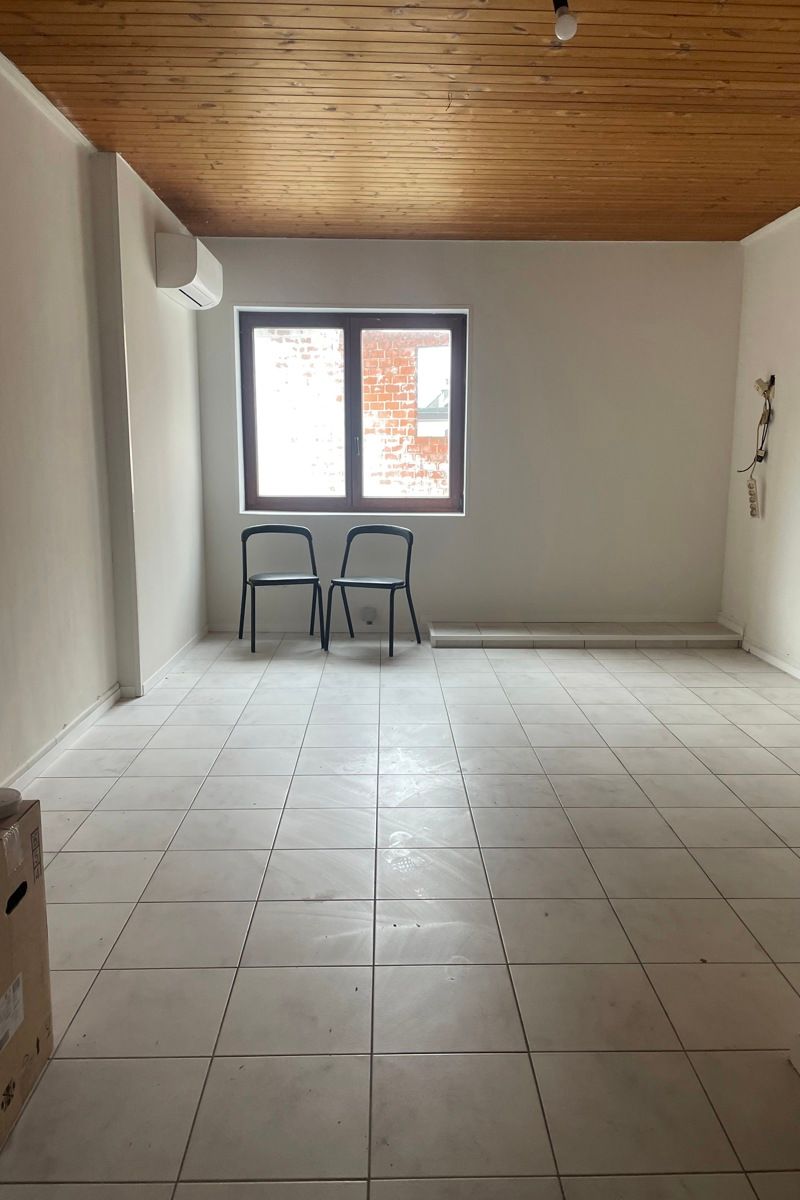 Te huur: studio te Aalst!  foto 3