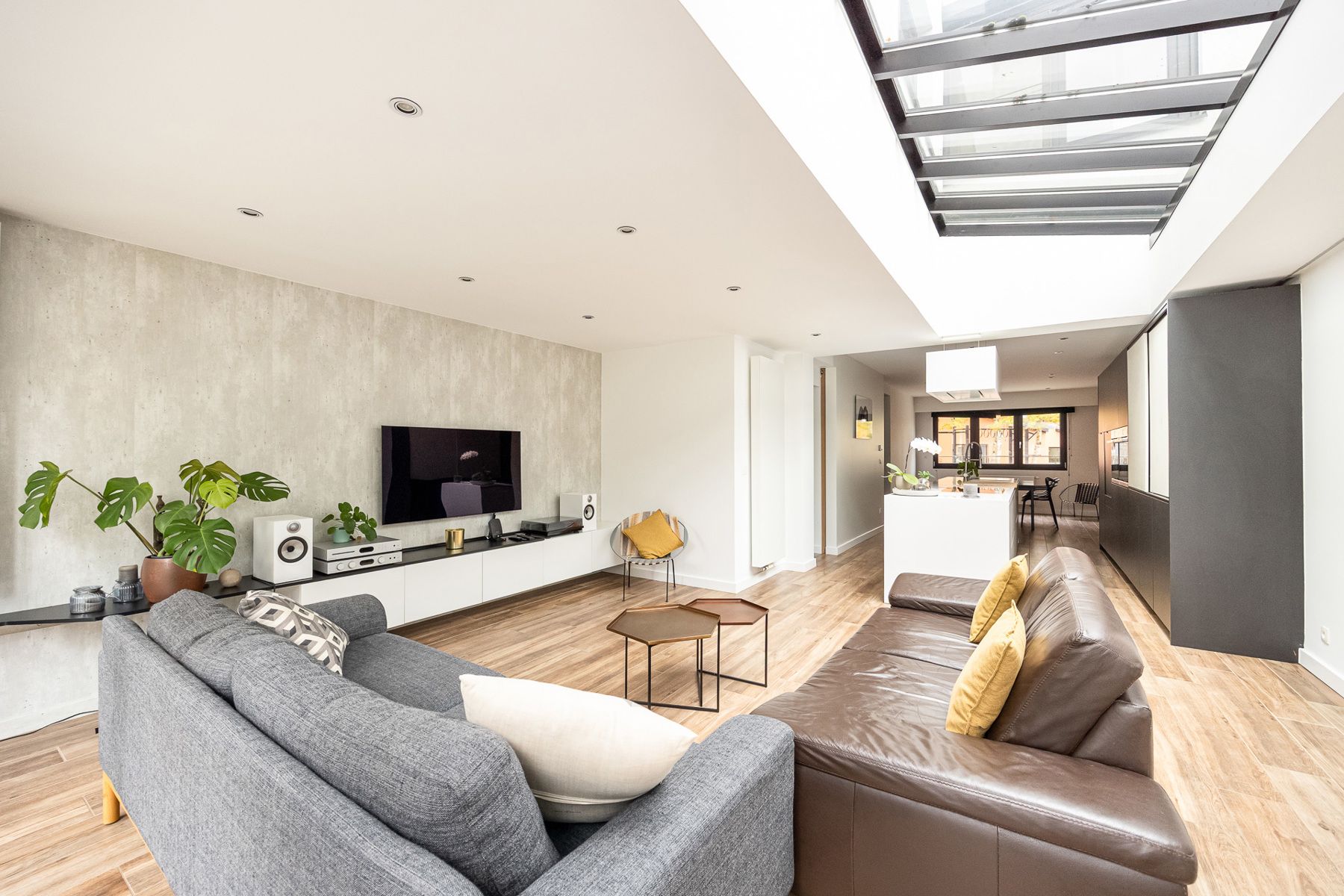 Recent gerenoveerde woning met 3 slaapkamers in het hartje van Schoten! foto 7