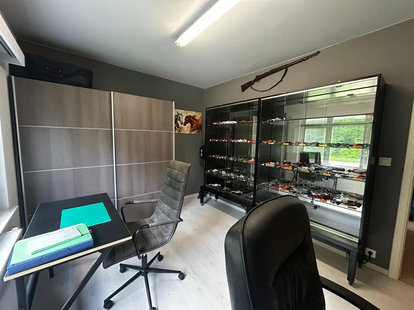 Instapklare gerenoveerde woning op 11a 75ca met prachtige, zuidgerichte tuin aan natuurgebied De Maten in Genk. foto 21