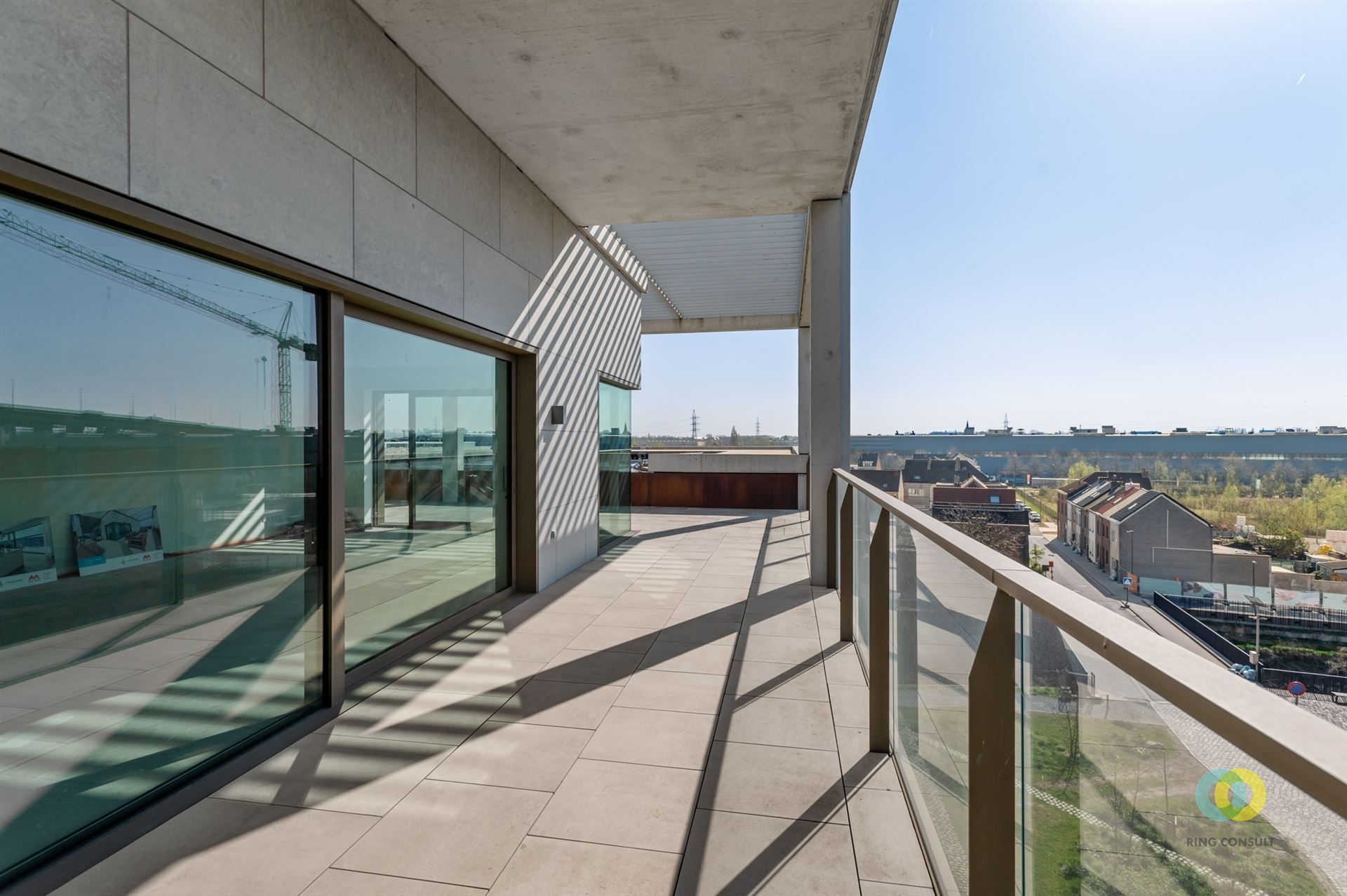 Penthouse met ruim terras en zicht over het water foto 10